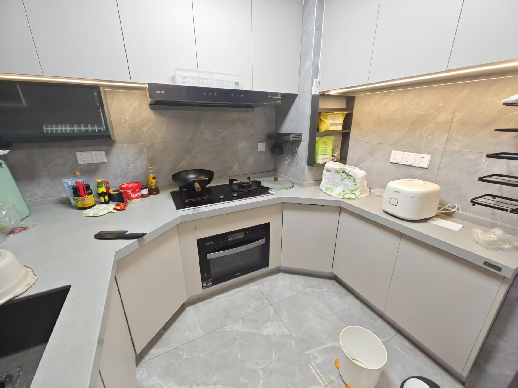 万达广场(酃湖) 3室2厅2卫 1680.0元/月 万达广场(酃湖) 3室2厅2卫 1680.0元/月室内图