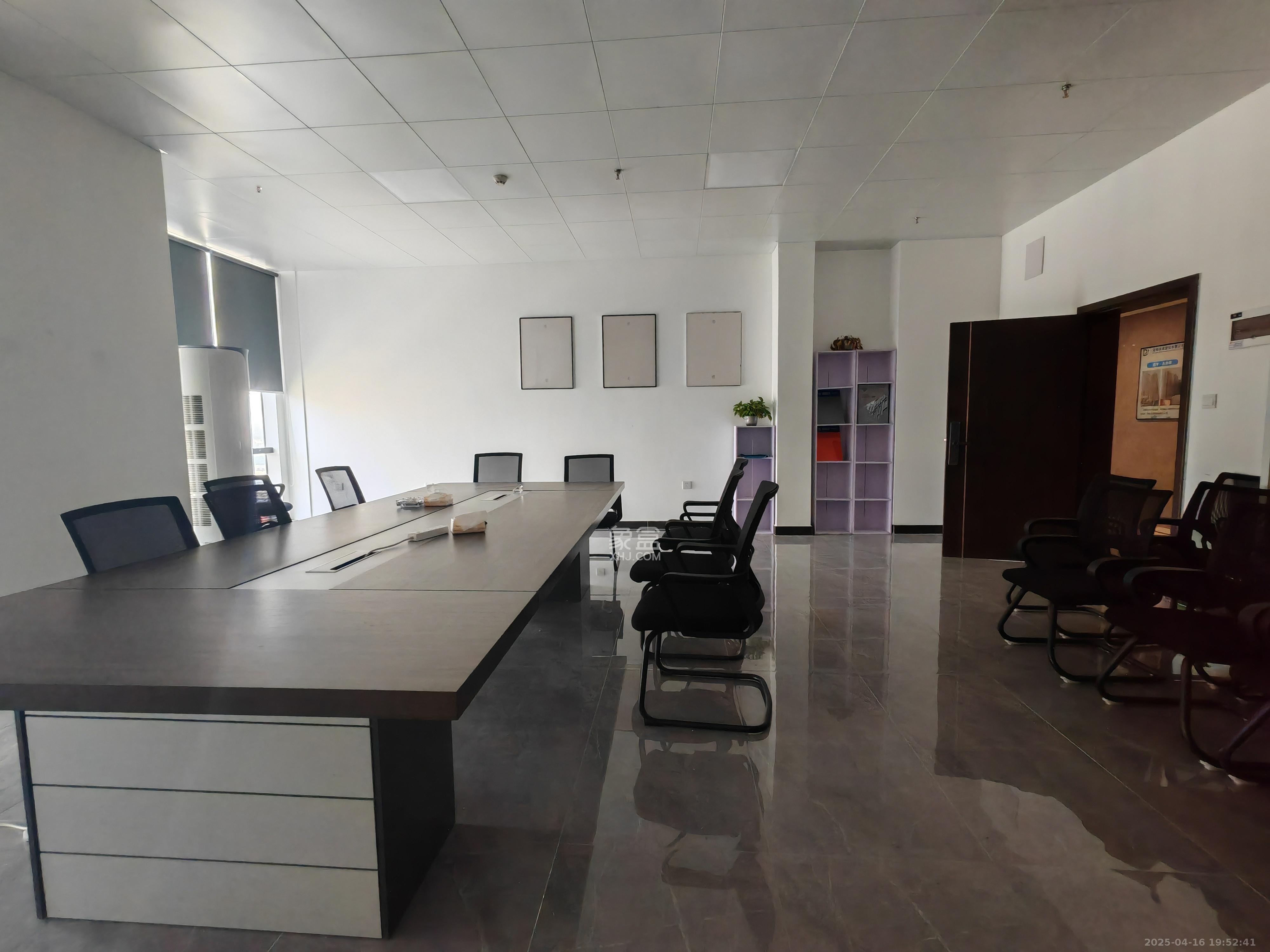 旭辉汇樾城 1室1厅1卫 2800.0元/月 旭辉汇樾城 1室1厅1卫 2800.0元/月室内图