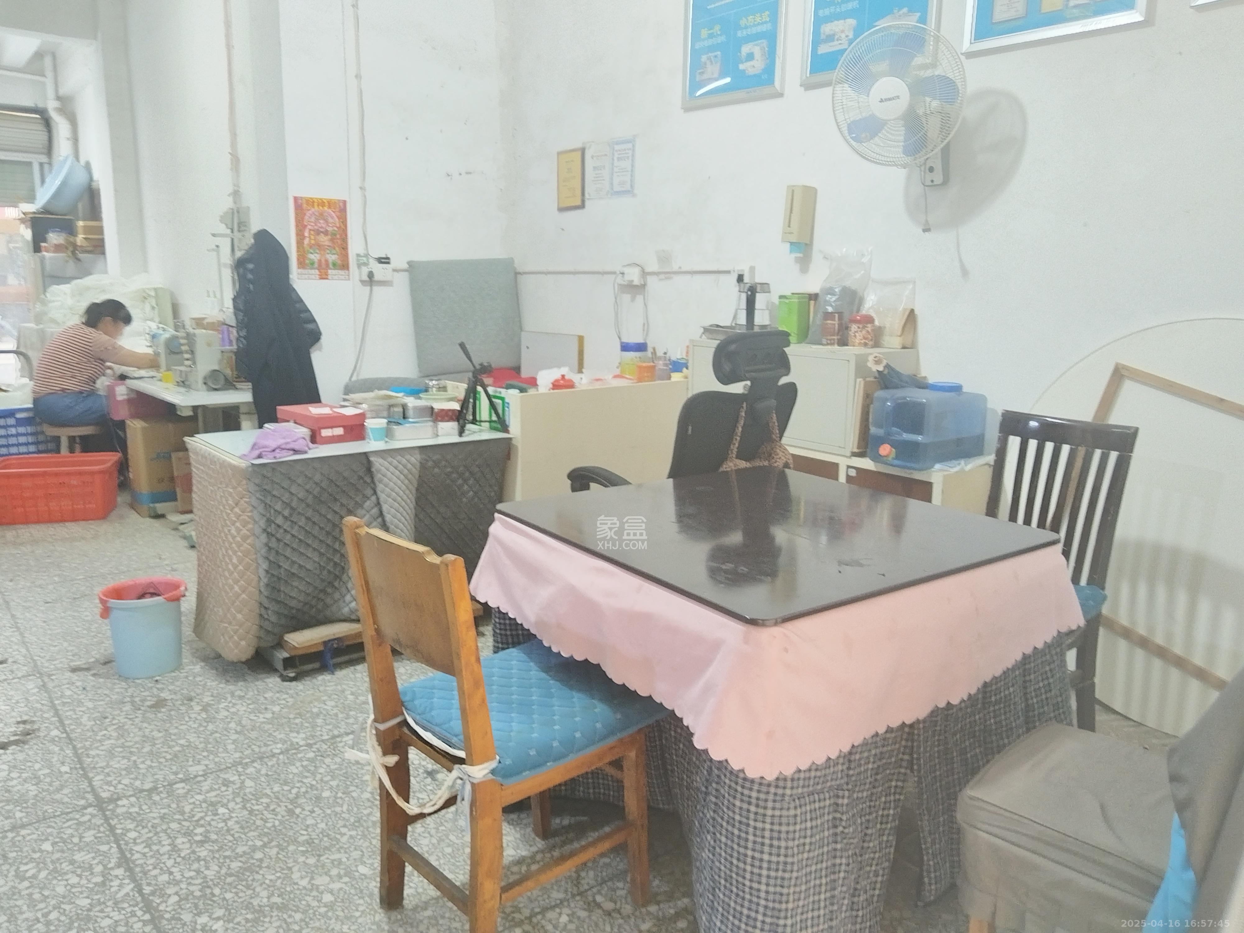 金石蓉园   80.0㎡      2800.0元/月室内图