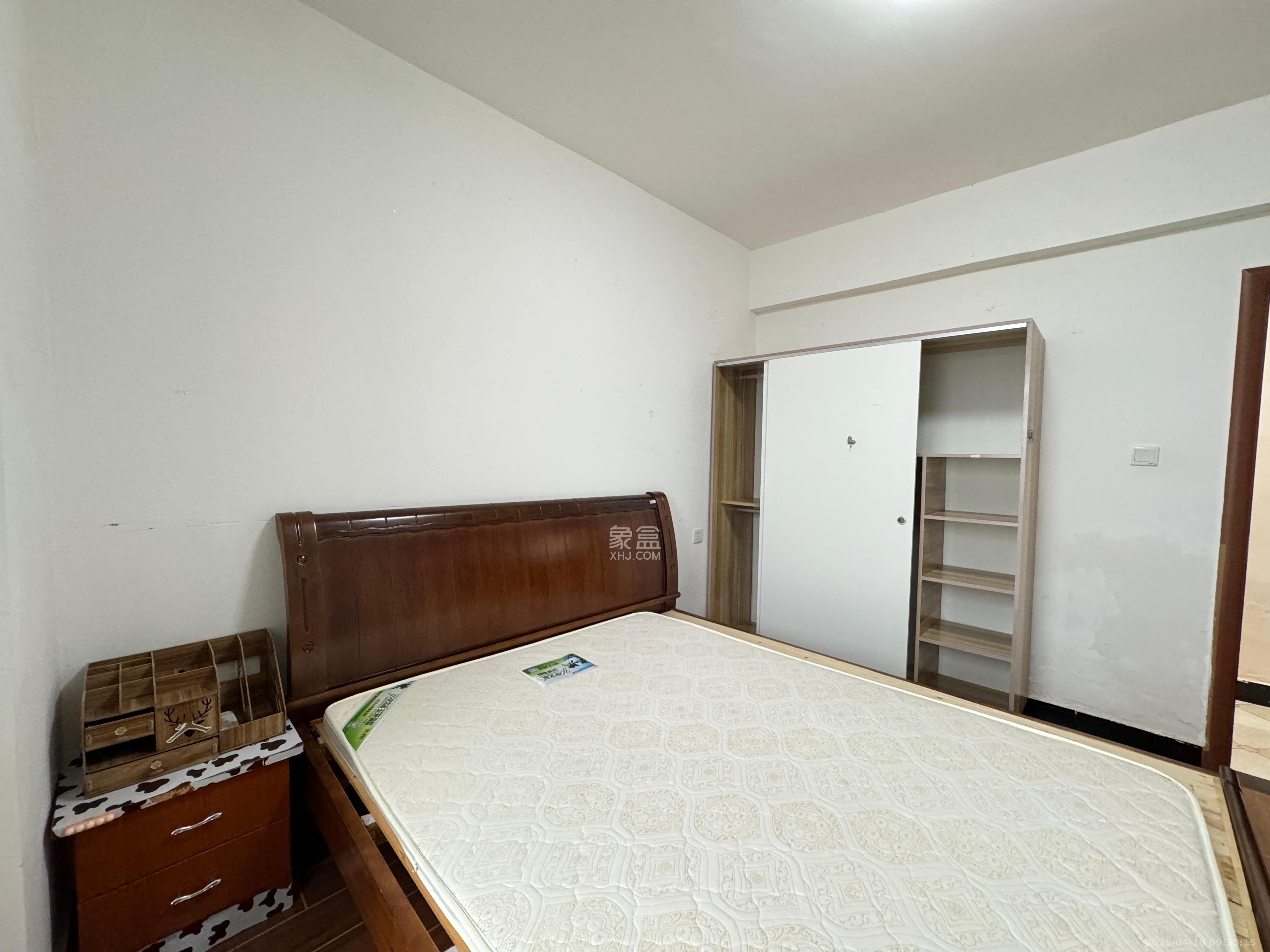 兰亭都荟(璟峰苑)  3室2厅1卫    2700.0元/月 兰亭都荟(璟峰苑)  3室2厅1卫    2700.0元/月室内图