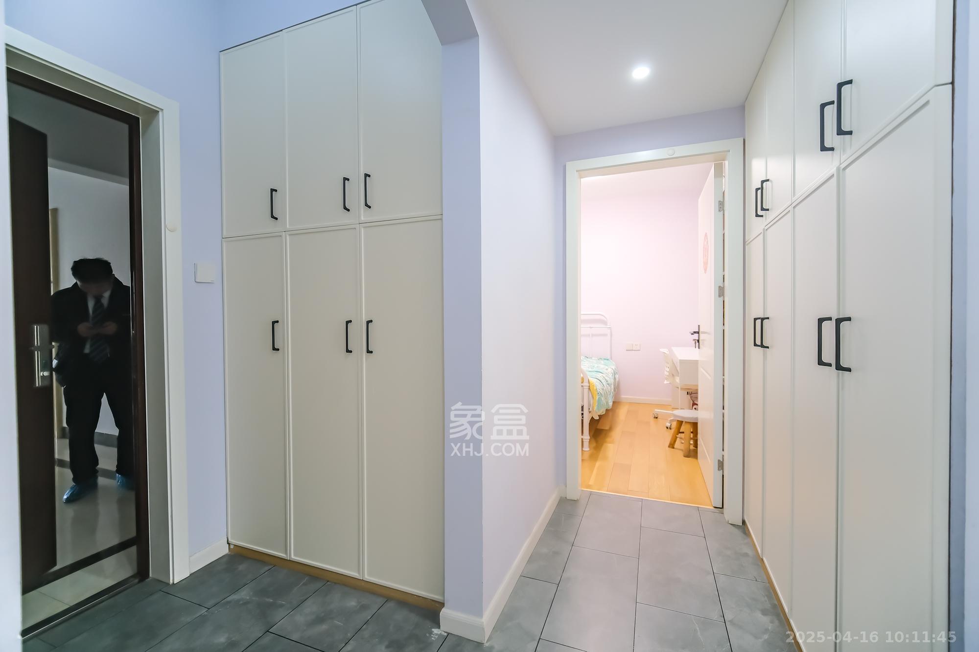 荣盛花语城 3室2厅1卫 70.0万 荣盛花语城 3室2厅1卫 70.0万其他