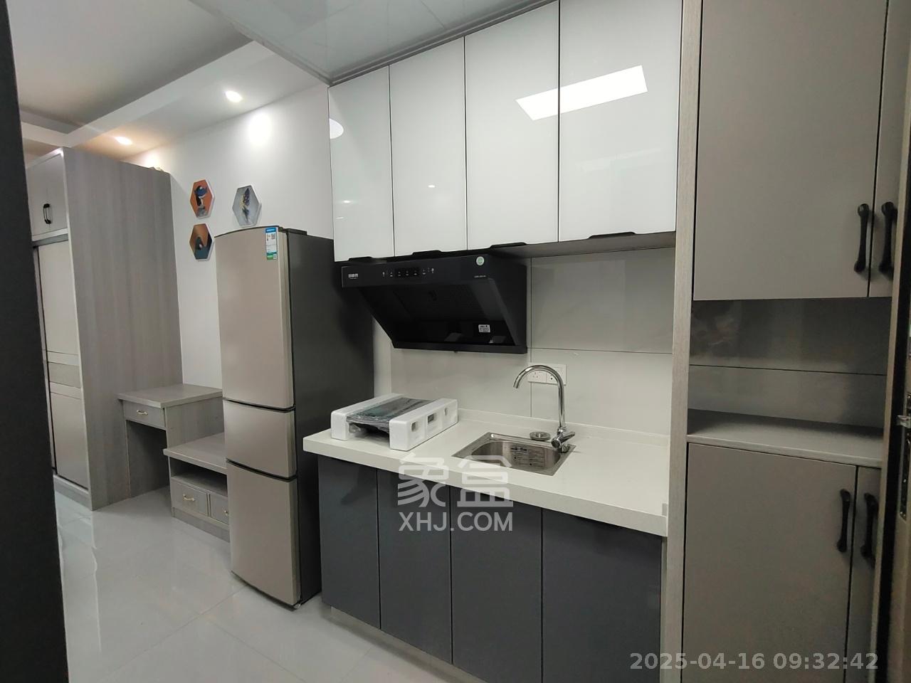 新城悦隽公园  1室1厅1卫    1100.0元/月 新城悦隽公园  1室1厅1卫    1100.0元/月室内图