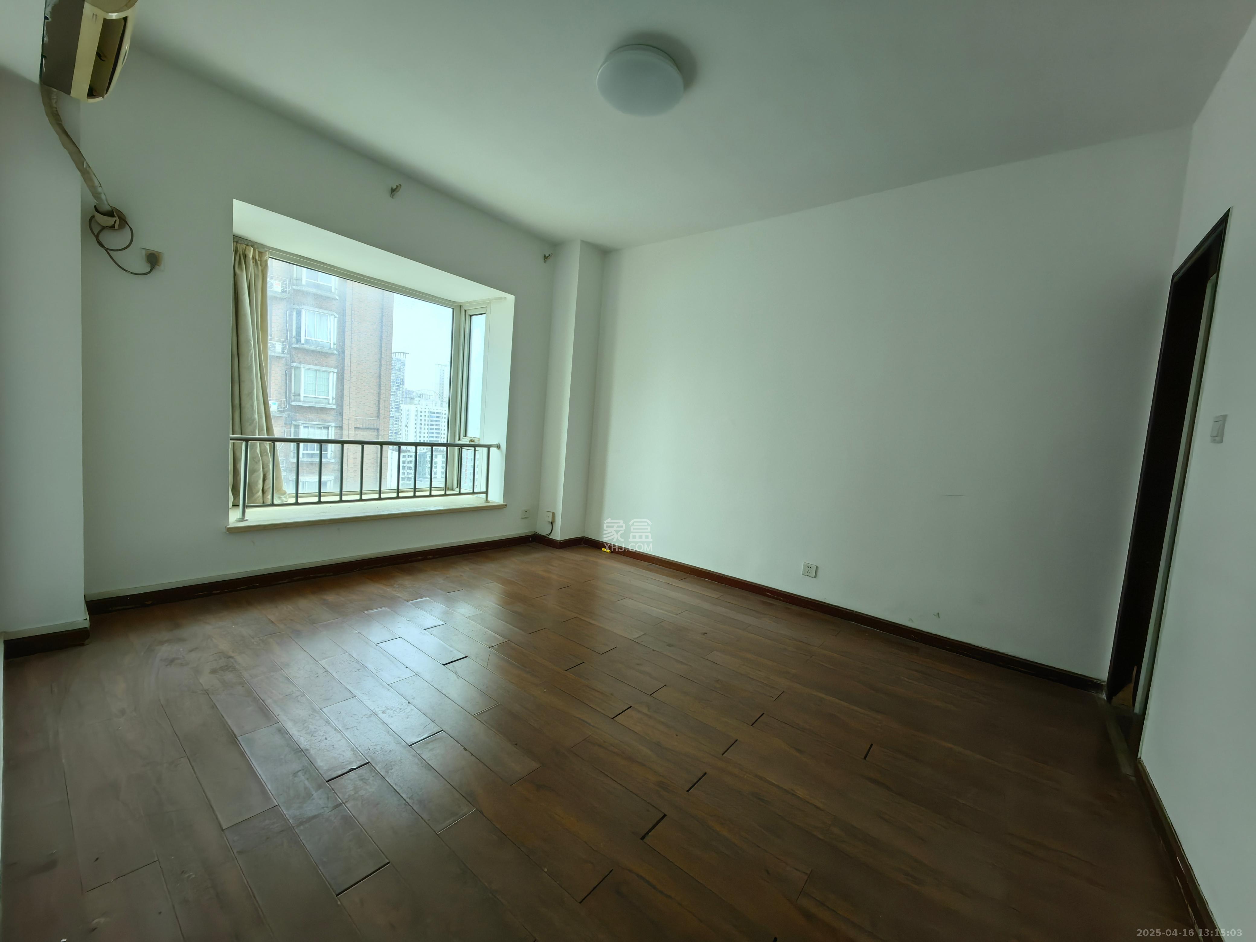 佳天国际新城 3室2厅2卫 3200.0元/月 佳天国际新城 3室2厅2卫 3200.0元/月室内图