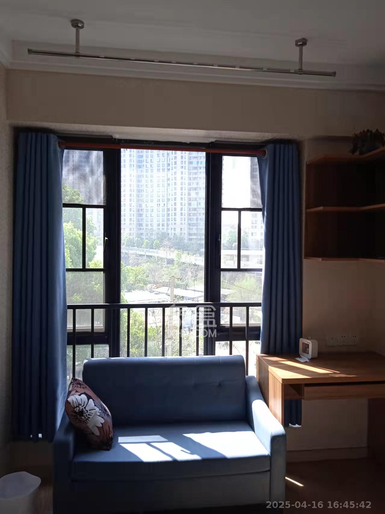 君合天玺 1室2厅1卫 1400.0元/月 君合天玺 1室2厅1卫 1400.0元/月室内图