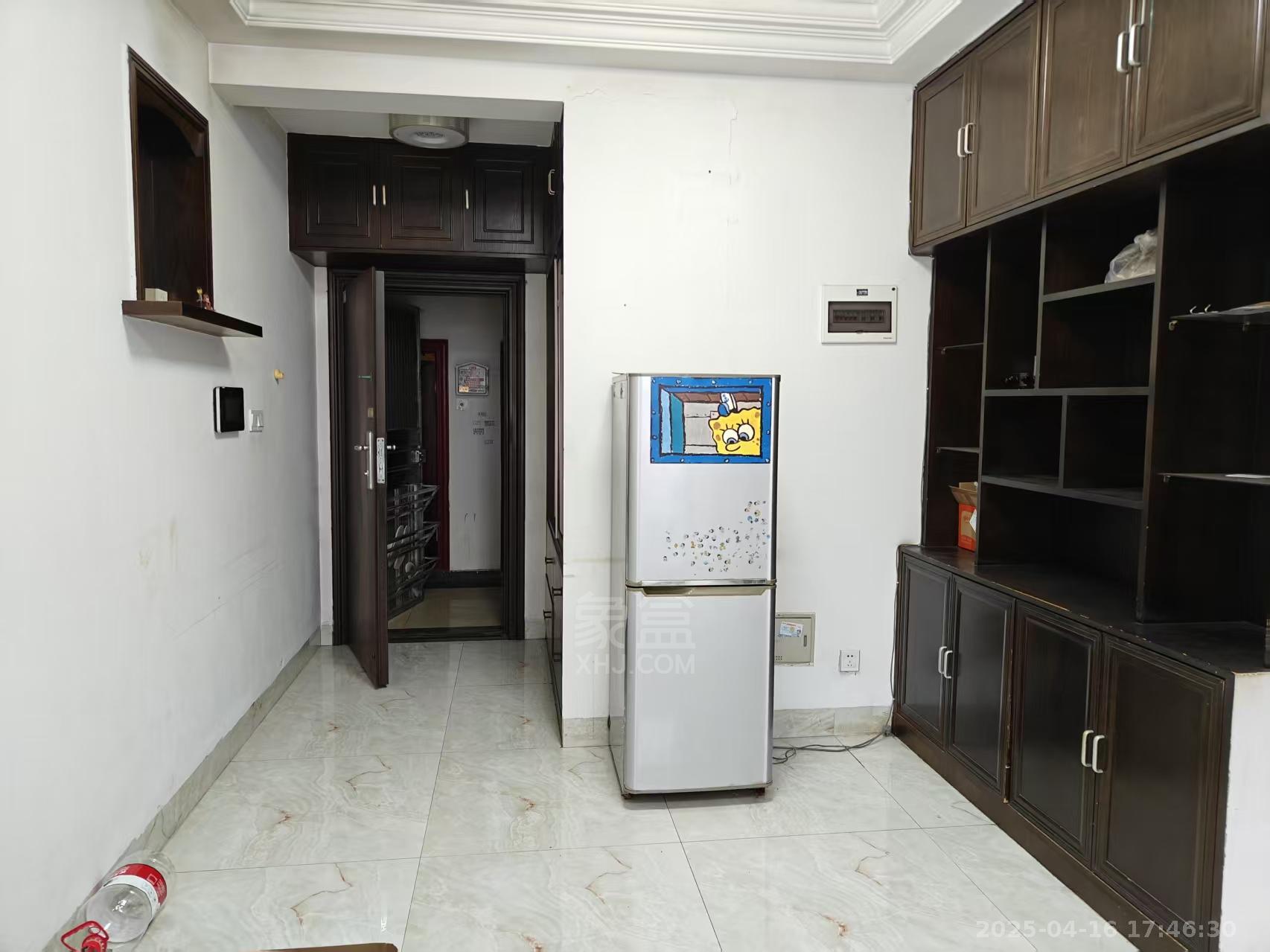 华晨御园 1室1厅1卫 1400.0元/月 华晨御园 1室1厅1卫 1400.0元/月室内图