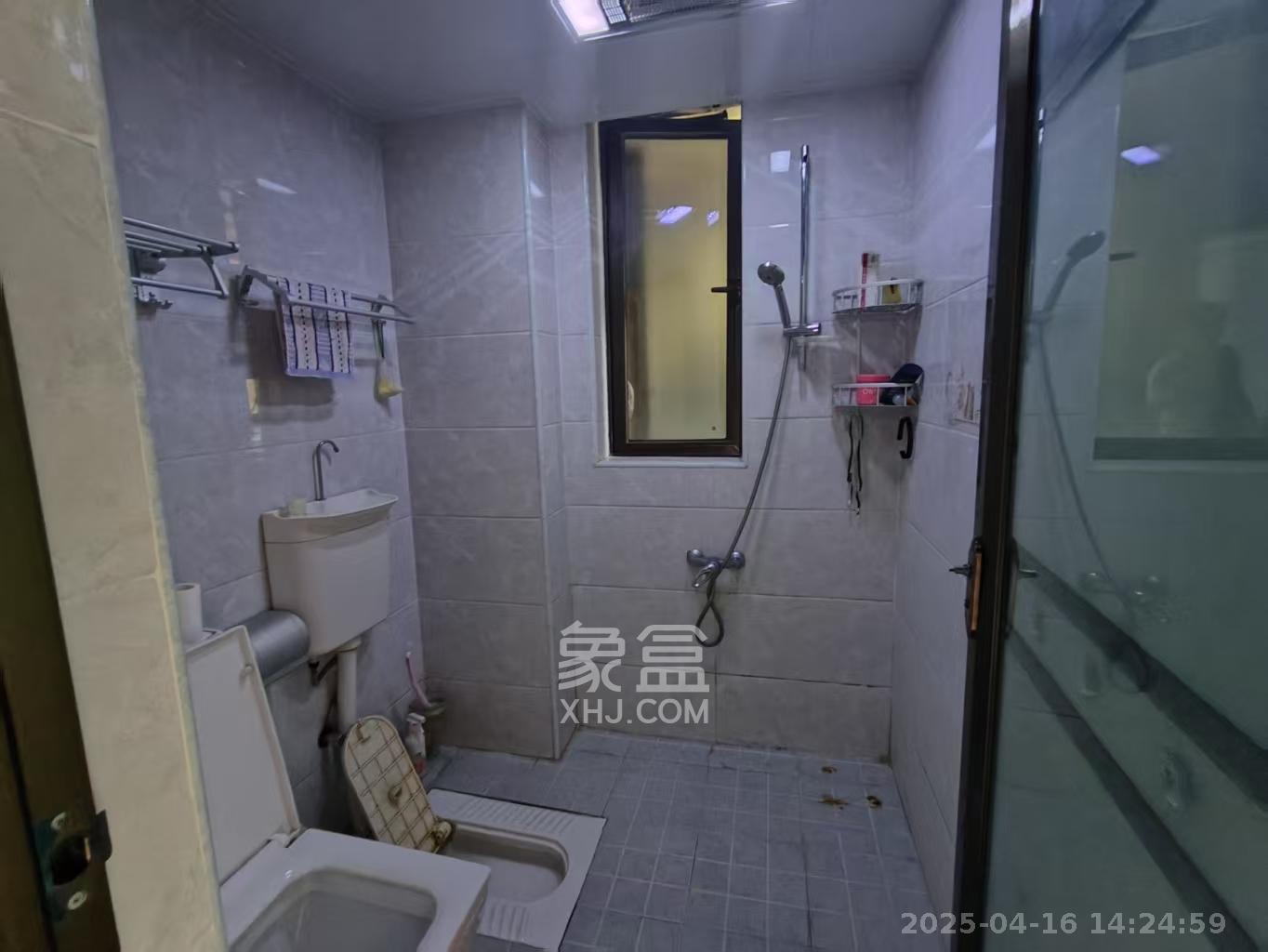 华润橡树湾  3室2厅1卫   2500.00元/月室内图