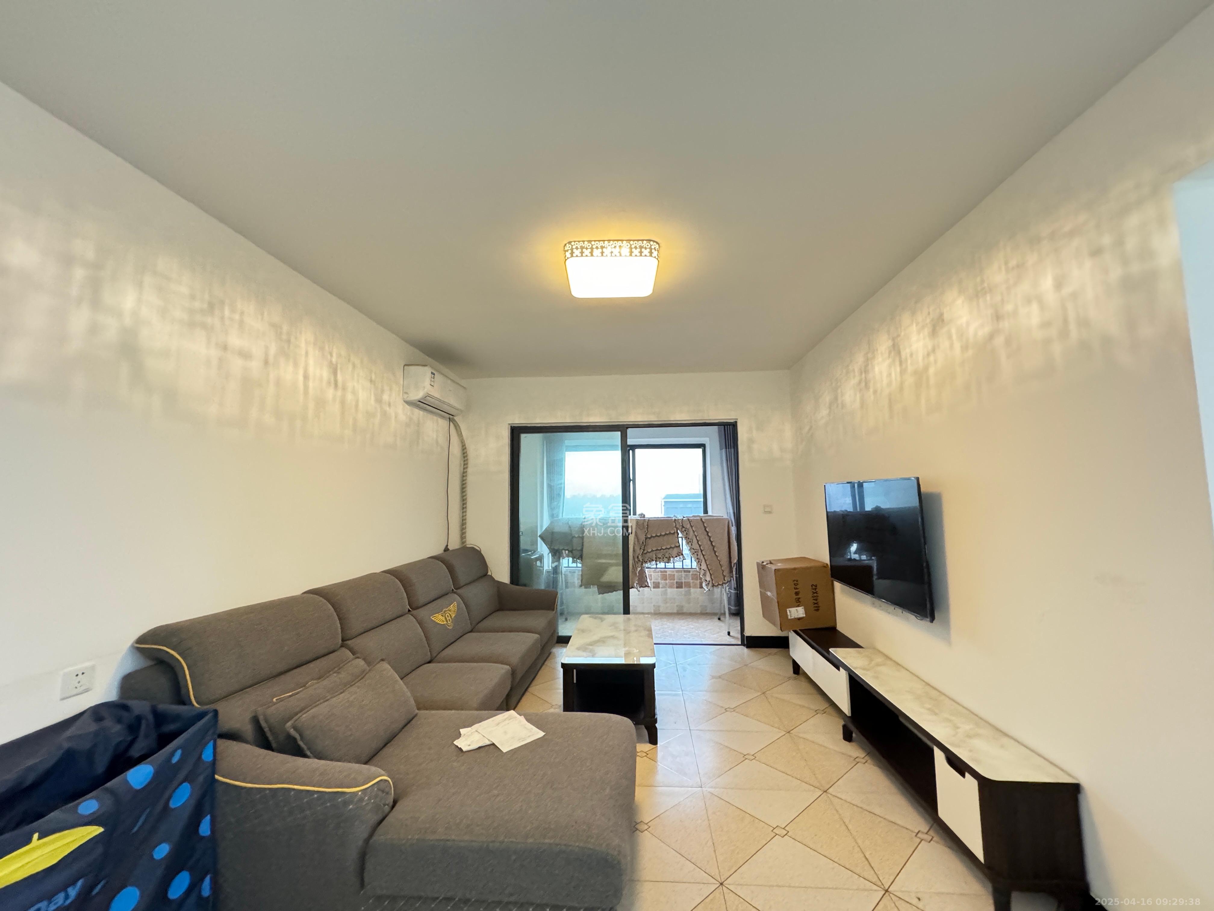 兰亭都荟(璟峰苑)  3室2厅1卫    2700.0元/月 兰亭都荟(璟峰苑)  3室2厅1卫    2700.0元/月室内图