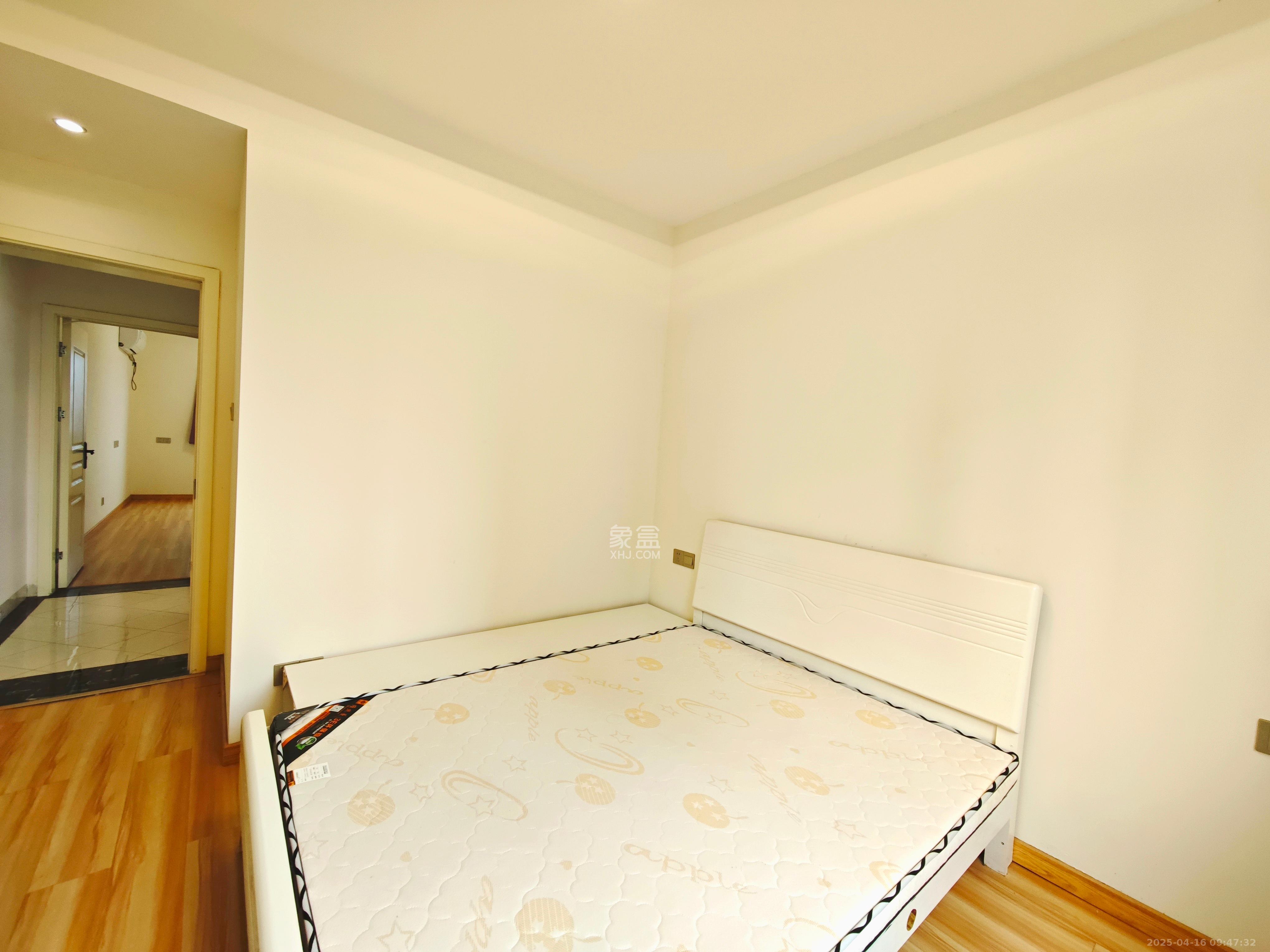 奥克斯缔壹城 3室2厅2卫 2800.0元/月 奥克斯缔壹城 3室2厅2卫 2800.0元/月室内图