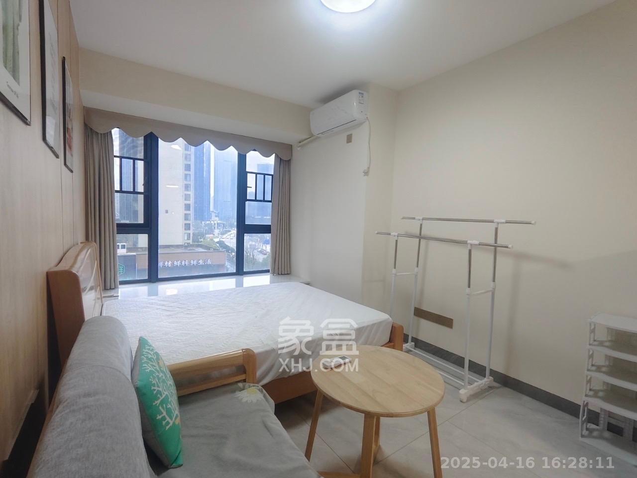 卓越浅水湾  1室1厅1卫   1400.00元/月室内图