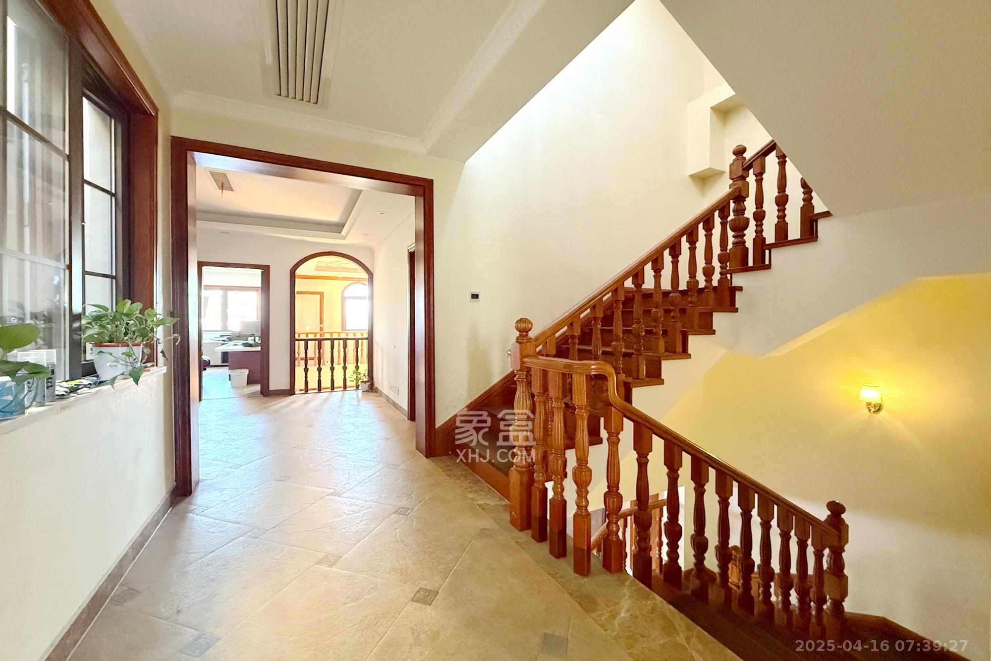 金地三千府(金地湖山樾、金地自在城) 5室3厅4卫 498.0万 金地三千府(金地湖山樾、金地自在城) 5室3厅4卫 498.0万其他