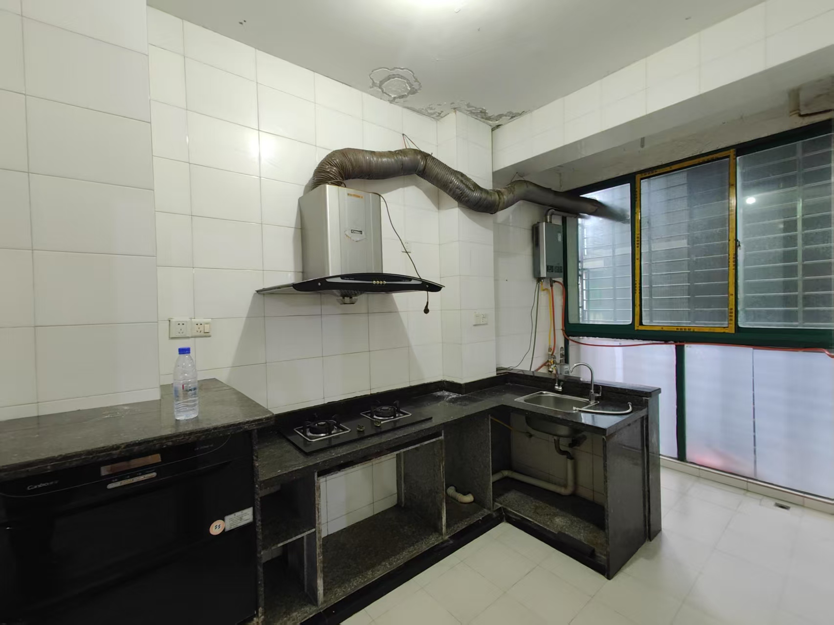 世纪名城  1室0厅0卫    1400.0元/月 世纪名城  1室0厅0卫    1400.0元/月室内图