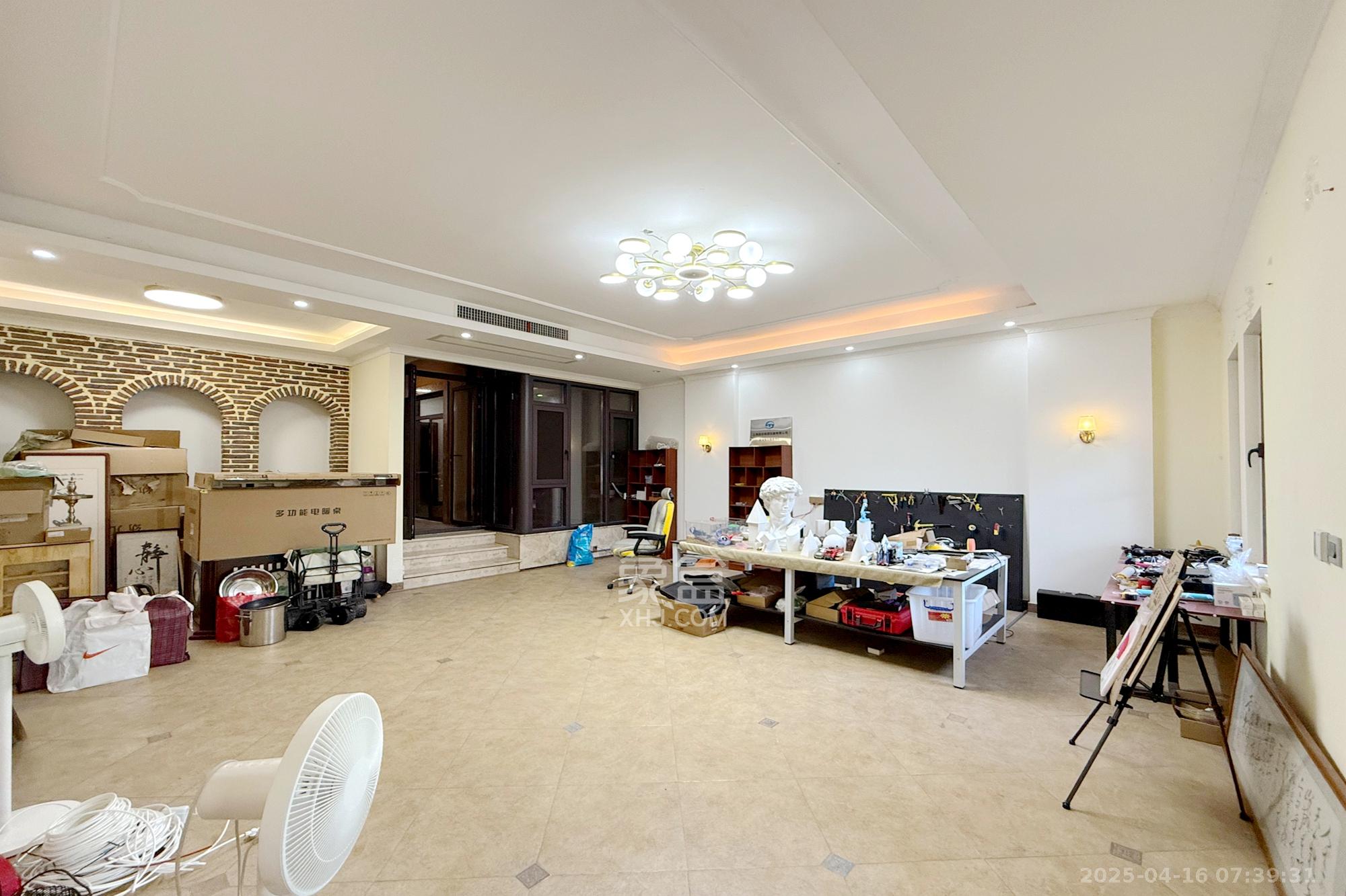 金地三千府(金地湖山樾、金地自在城) 5室3厅4卫 498.0万 金地三千府(金地湖山樾、金地自在城) 5室3厅4卫 498.0万其他