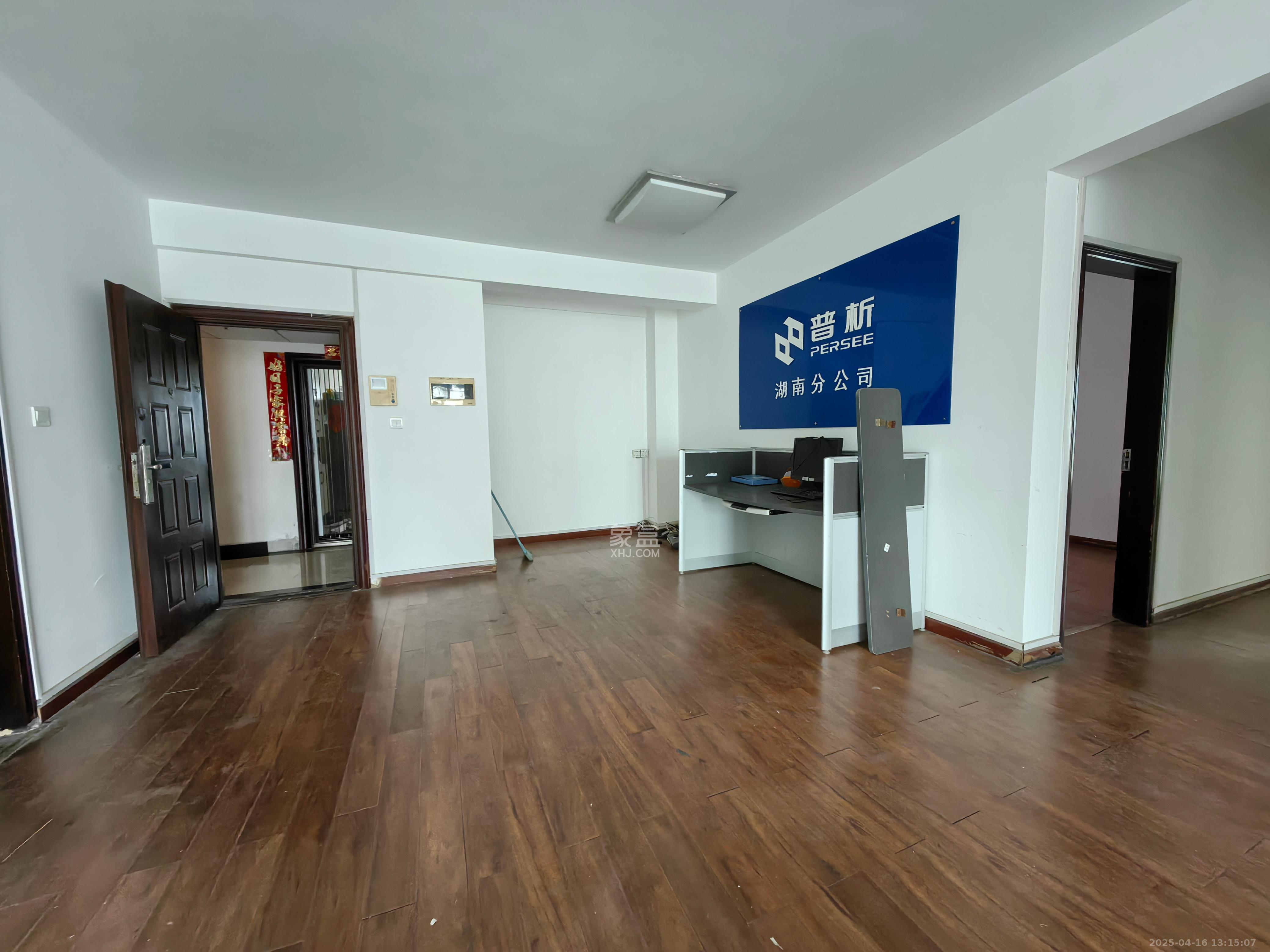 佳天国际新城 3室2厅2卫 3200.0元/月 佳天国际新城 3室2厅2卫 3200.0元/月室内图