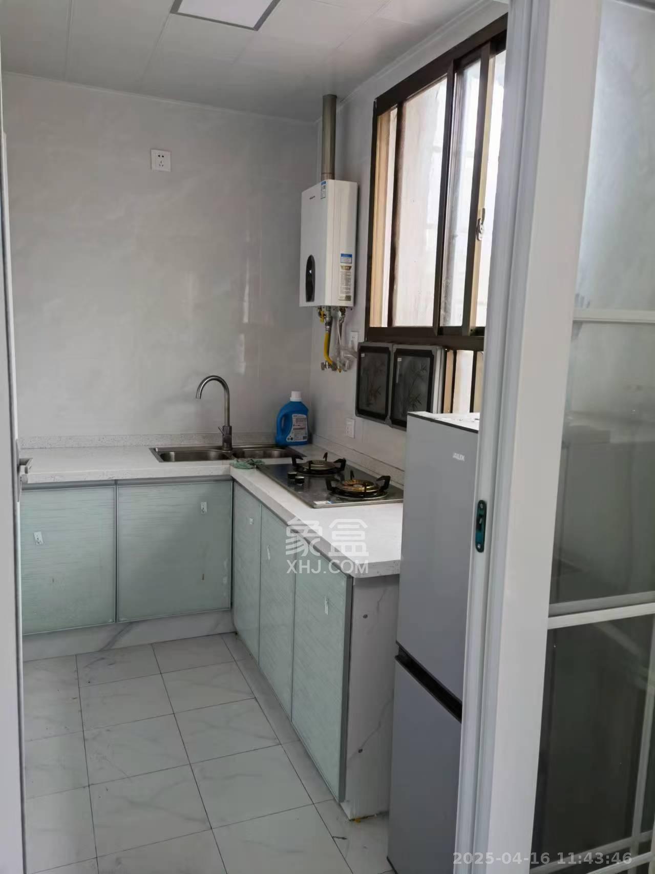 霞光村 1室1厅1卫 25.0万 霞光村 1室1厅1卫 25.0万室内图