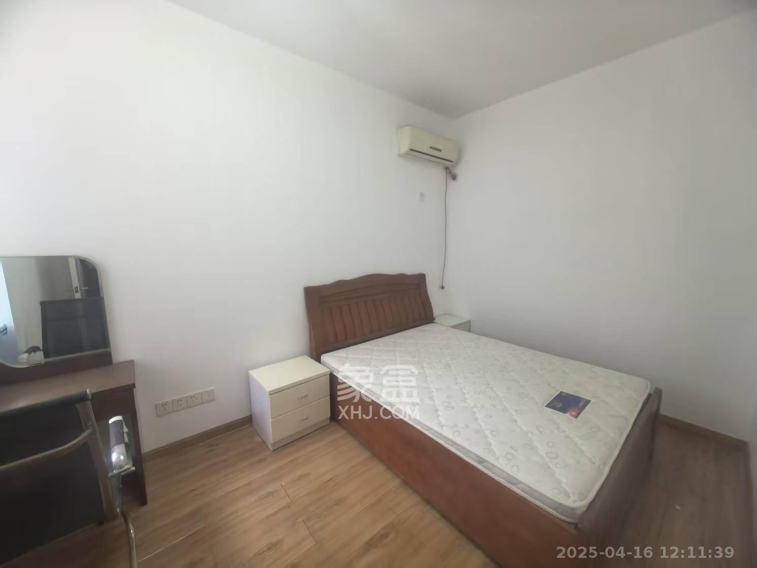 金领家族 2室2厅1卫 1700.0元/月 金领家族 2室2厅1卫 1700.0元/月室内图