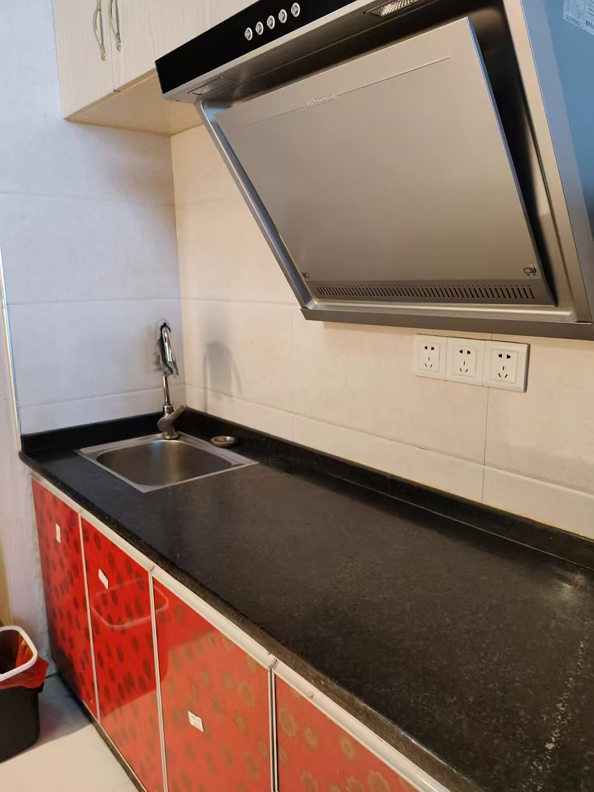 五洲富隆中心  1室1厅1卫    900.0元/月室内图