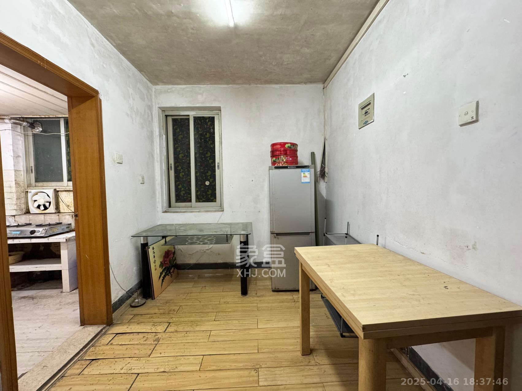 海东青大厦 2室1厅1卫 2300.0元/月 海东青大厦 2室1厅1卫 2300.0元/月室内图