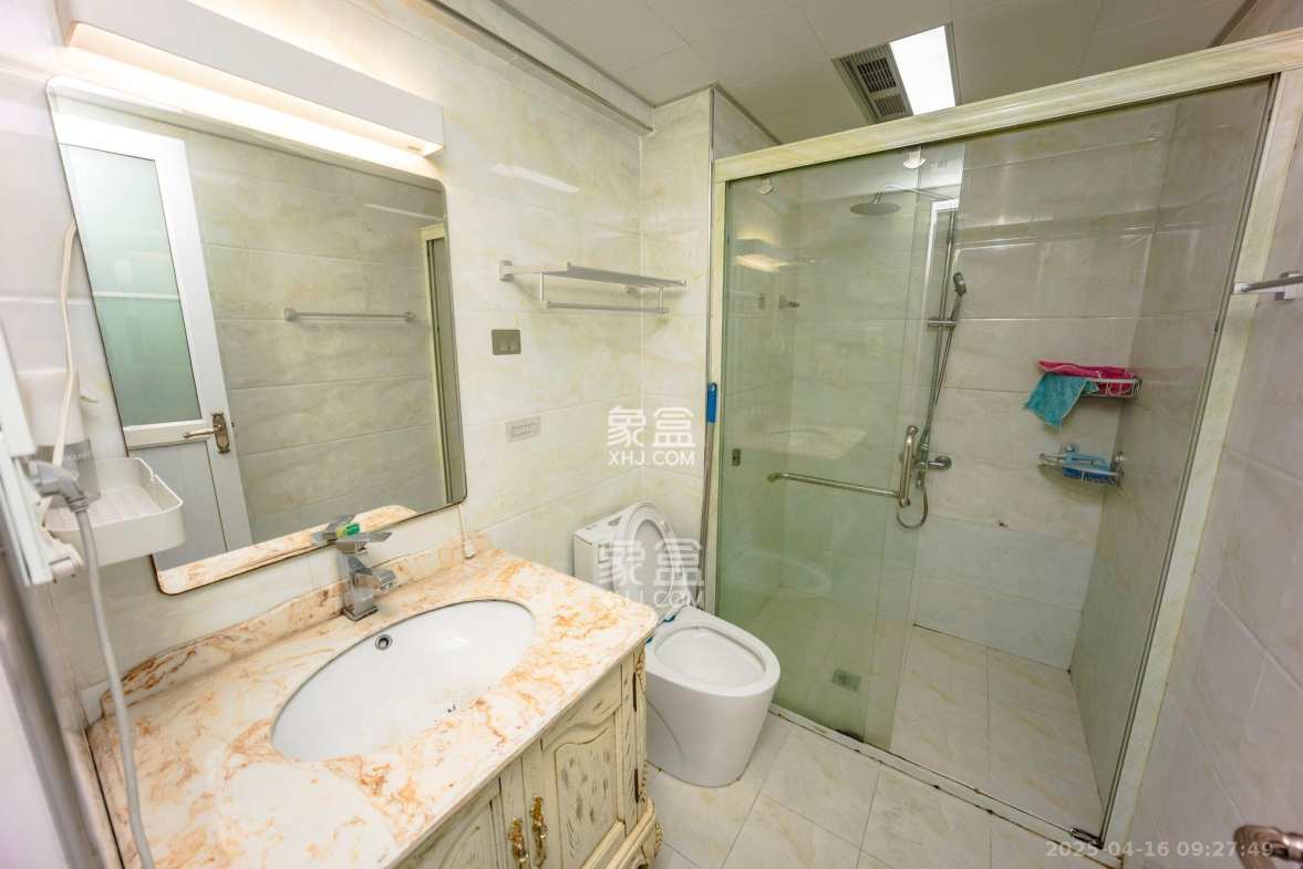 东怡外国(南湖一号)  2室1厅1卫    2600.0元/月 东怡外国(南湖一号)  2室1厅1卫    2600.0元/月室内图