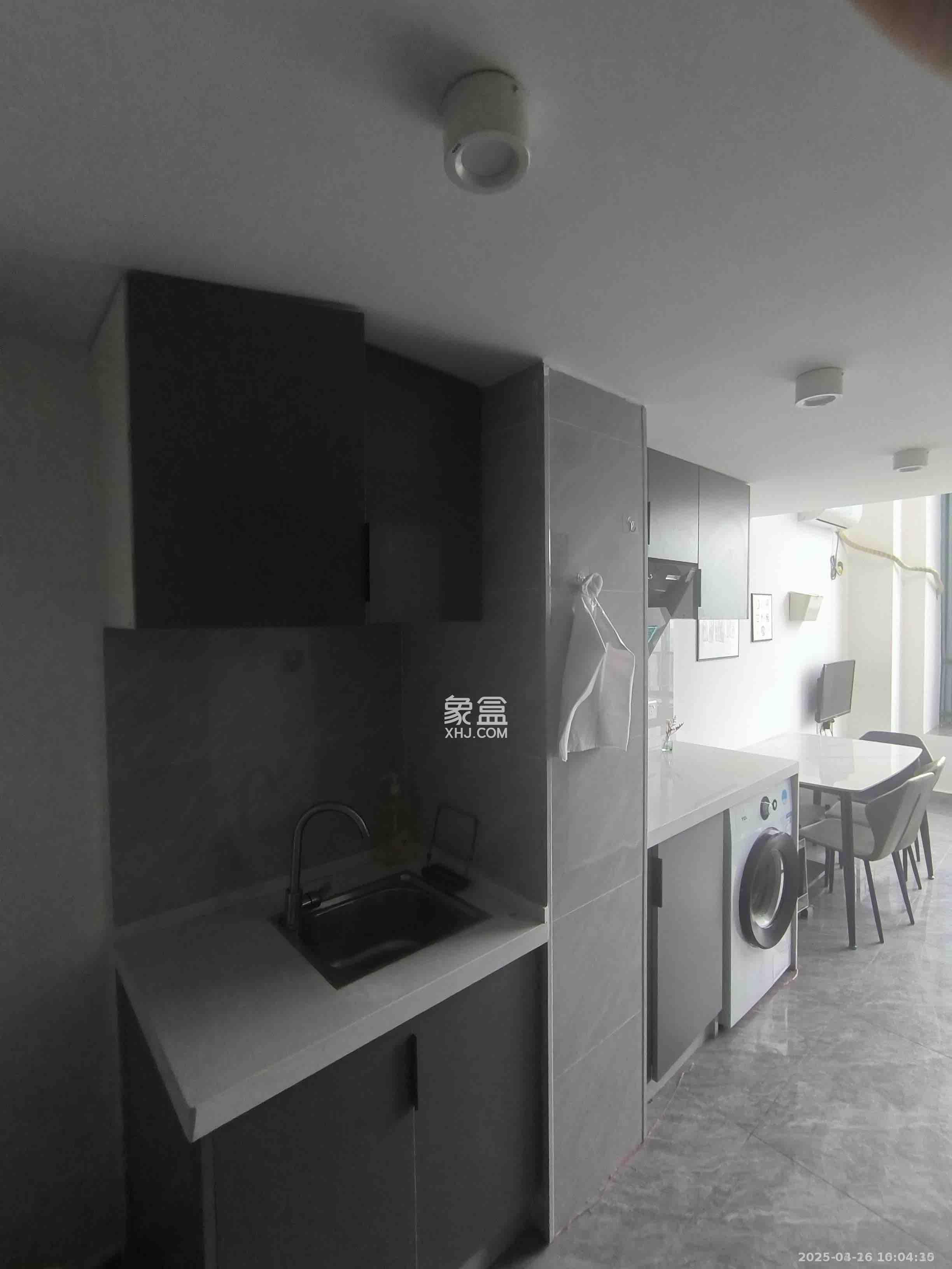 龙湖铂金岛 2室1厅1卫 2500.0元/月 龙湖铂金岛 2室1厅1卫 2500.0元/月室内图