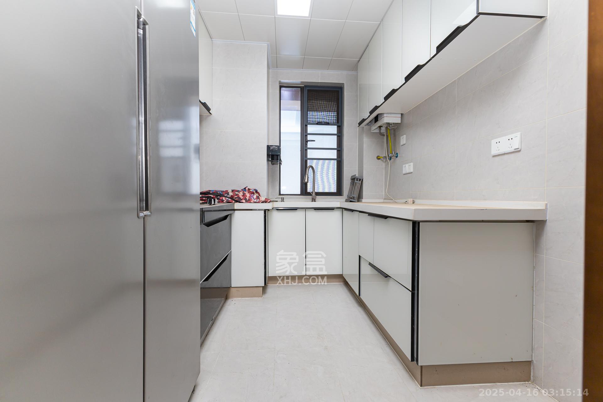 润和又一城 4室2厅2卫 92.0万 润和又一城 4室2厅2卫 92.0万厨房