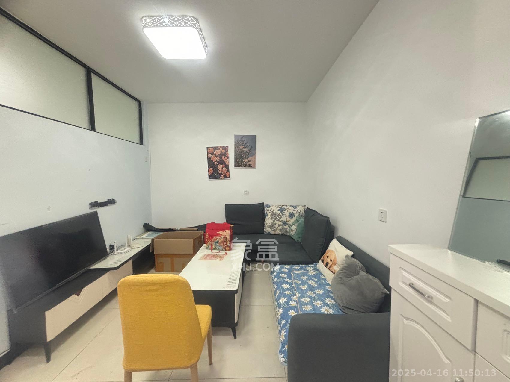 建发中央公园(建发美地)  3室1厅1卫    2300.0元/月 建发中央公园(建发美地)  3室1厅1卫    2300.0元/月室内图