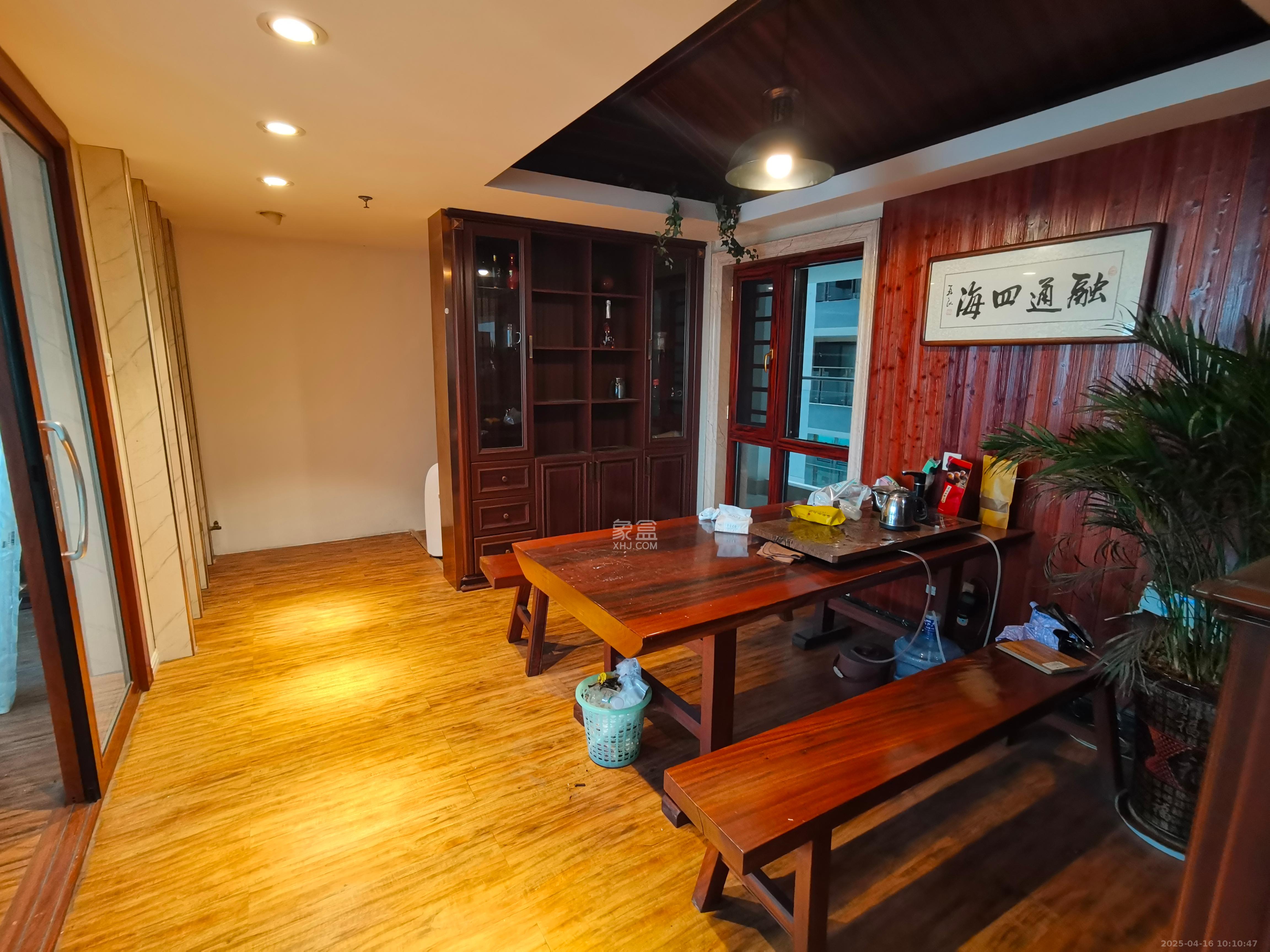 长房中庭国际(东郡华蓉广场)  3室1厅1卫    5000.0元/月 长房中庭国际(东郡华蓉广场)  3室1厅1卫    5000.0元/月室内图