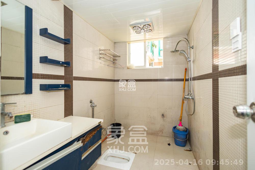 明城公寓  4室2厅2卫   2800.00元/月室内图