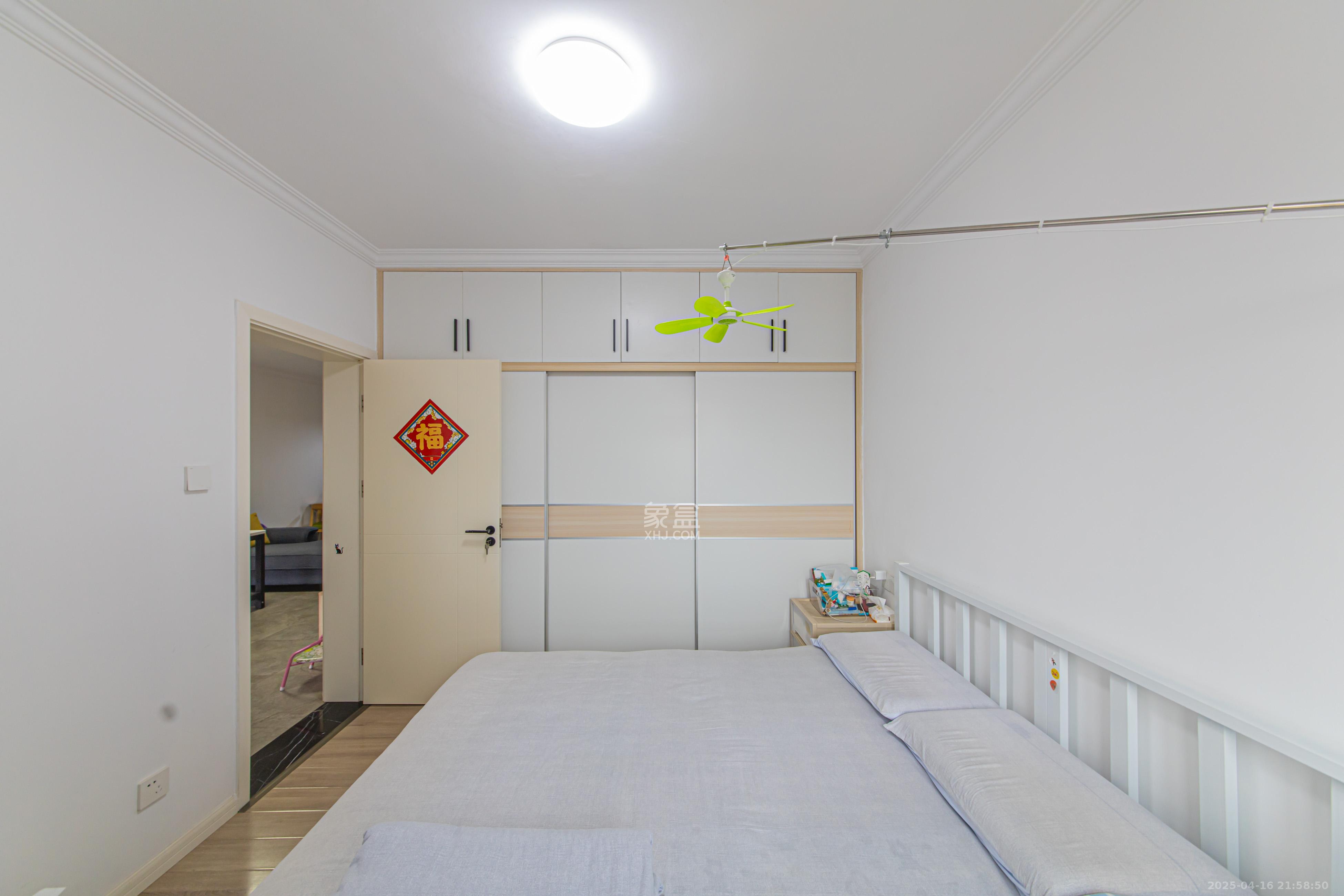 北辰中央公园C区  3室2厅1卫   79.00万卧室