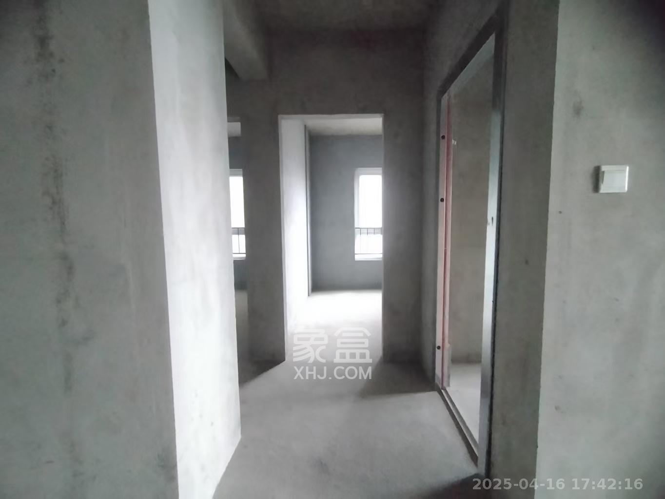 荣盛花语城 3室2厅1卫 1200.0元/月 荣盛花语城 3室2厅1卫 1200.0元/月室内图