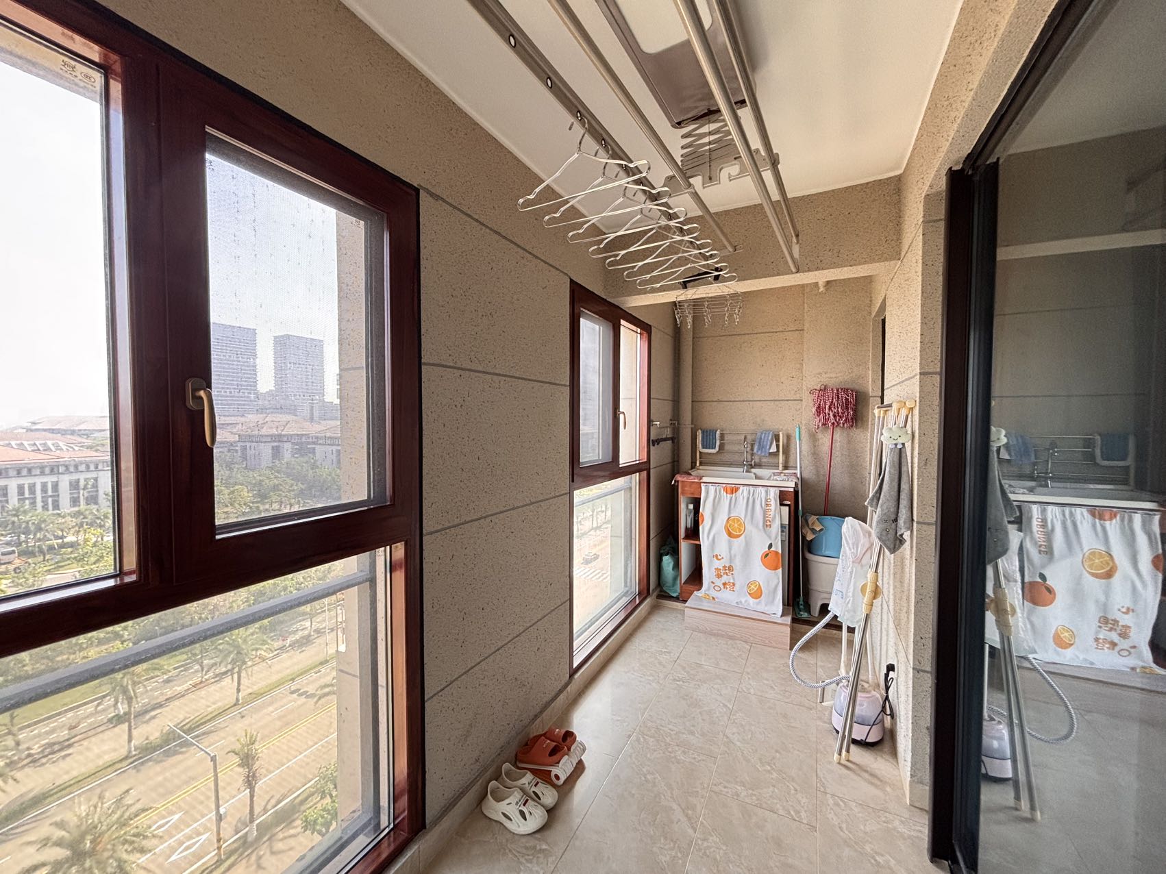 滨海新天地 1室1厅1卫 80.0万 滨海新天地 1室1厅1卫 80.0万客厅