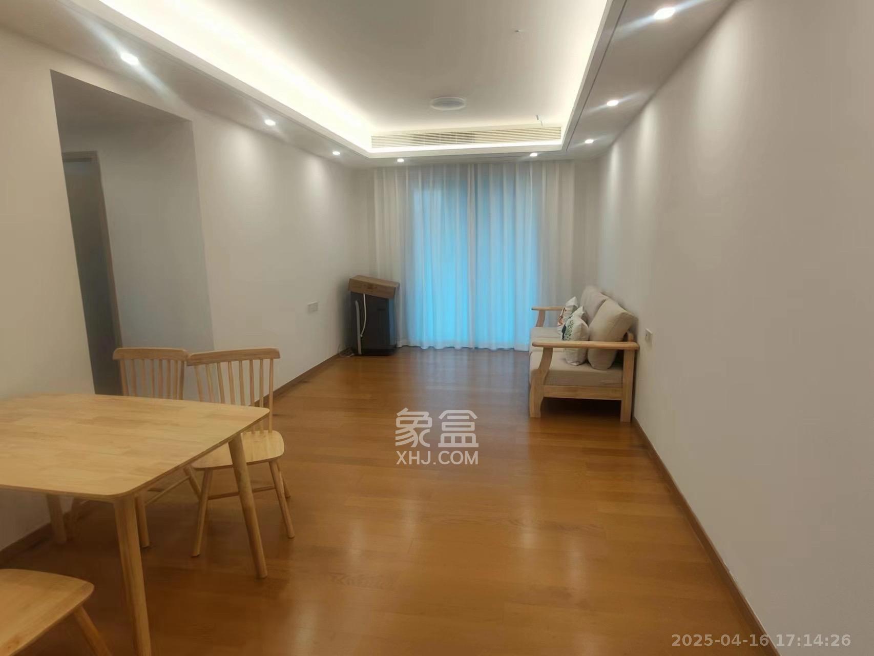 清控湖山雅居南区  3室2厅1卫   2600.00元/月