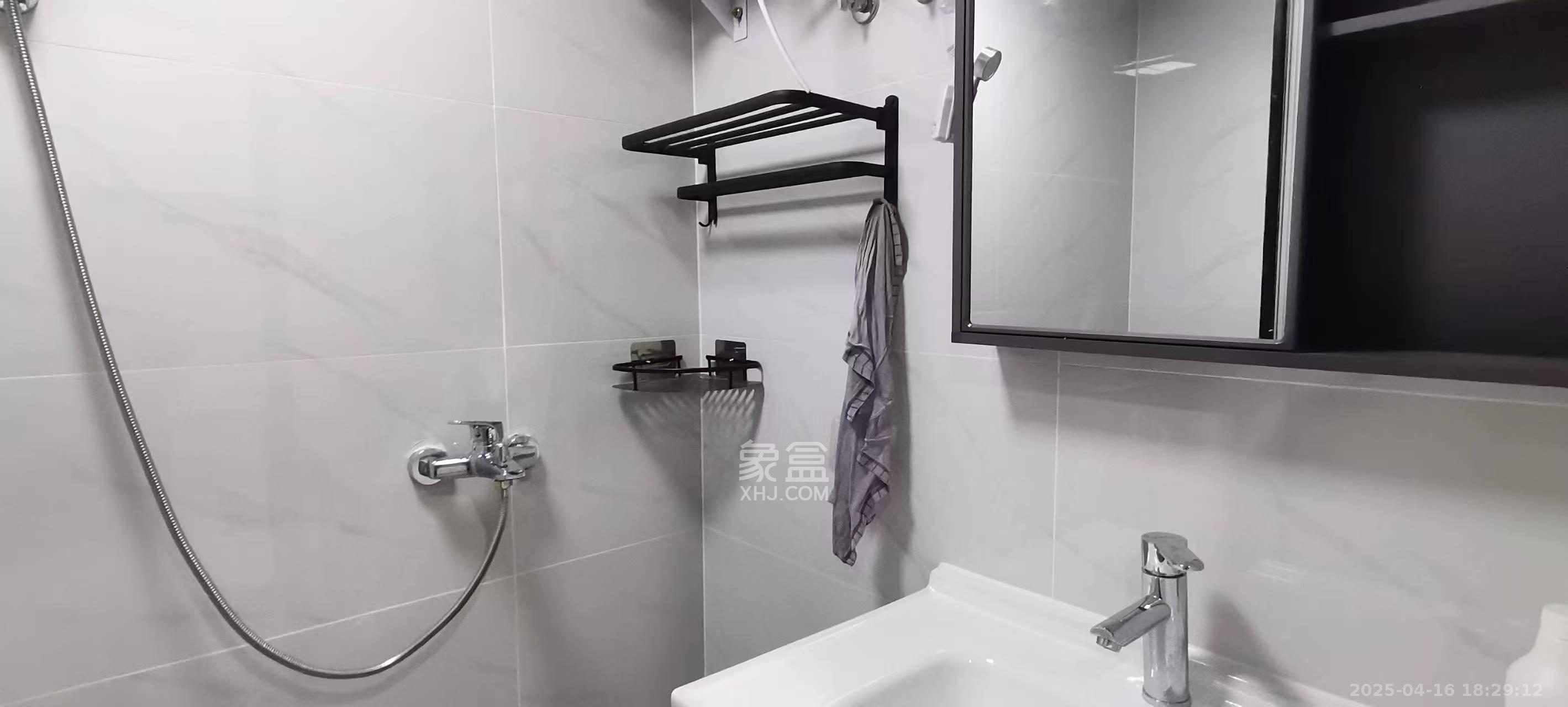 碧桂园城市之光  1室0厅1卫   1600.00元/月室内图