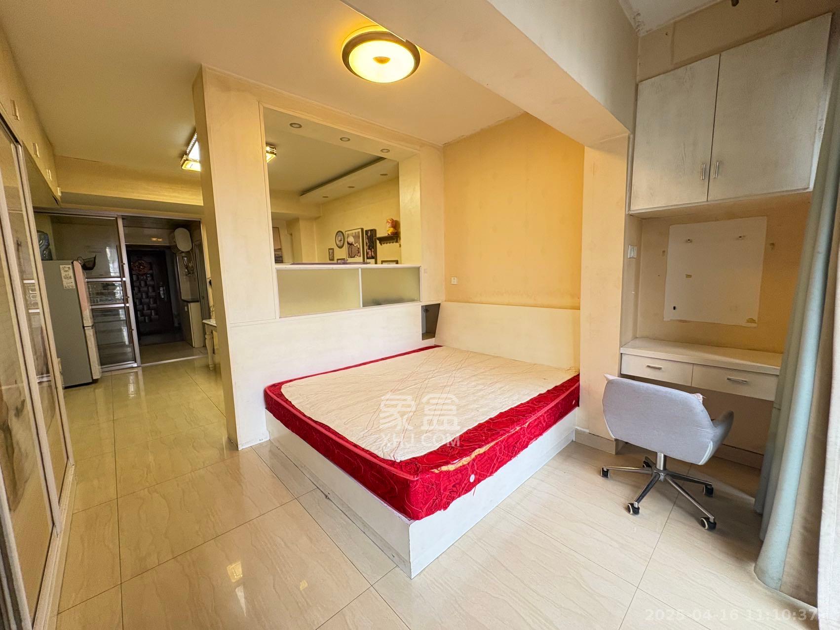 蝴蝶谷 1室1厅1卫 1000.0元/月 蝴蝶谷 1室1厅1卫 1000.0元/月室内图