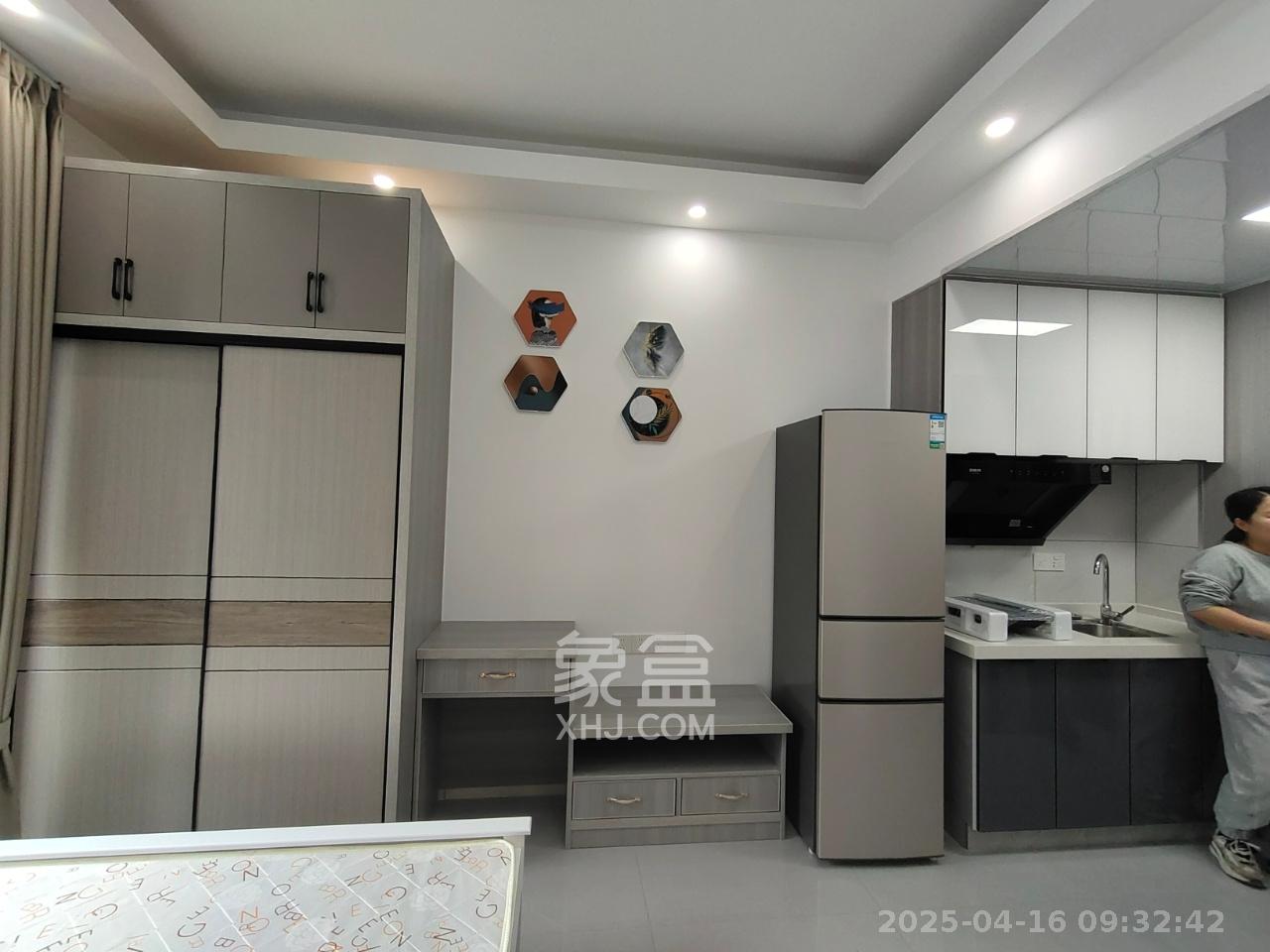 新城悦隽公园  1室1厅1卫    1100.0元/月 新城悦隽公园  1室1厅1卫    1100.0元/月室内图