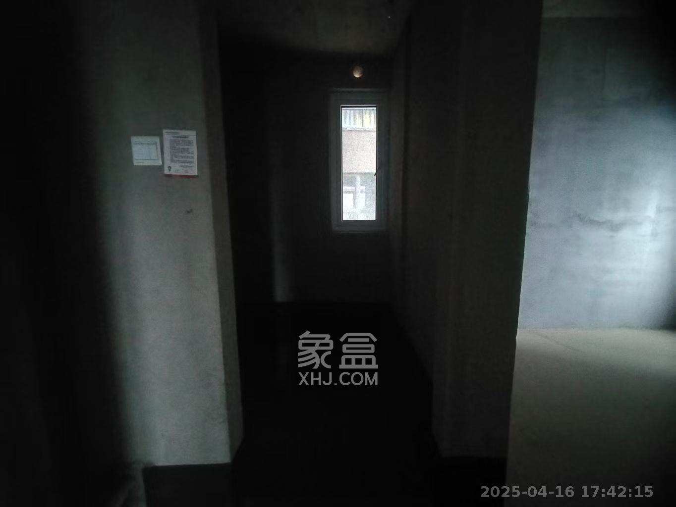 荣盛花语城 3室2厅1卫 1200.0元/月 荣盛花语城 3室2厅1卫 1200.0元/月室内图