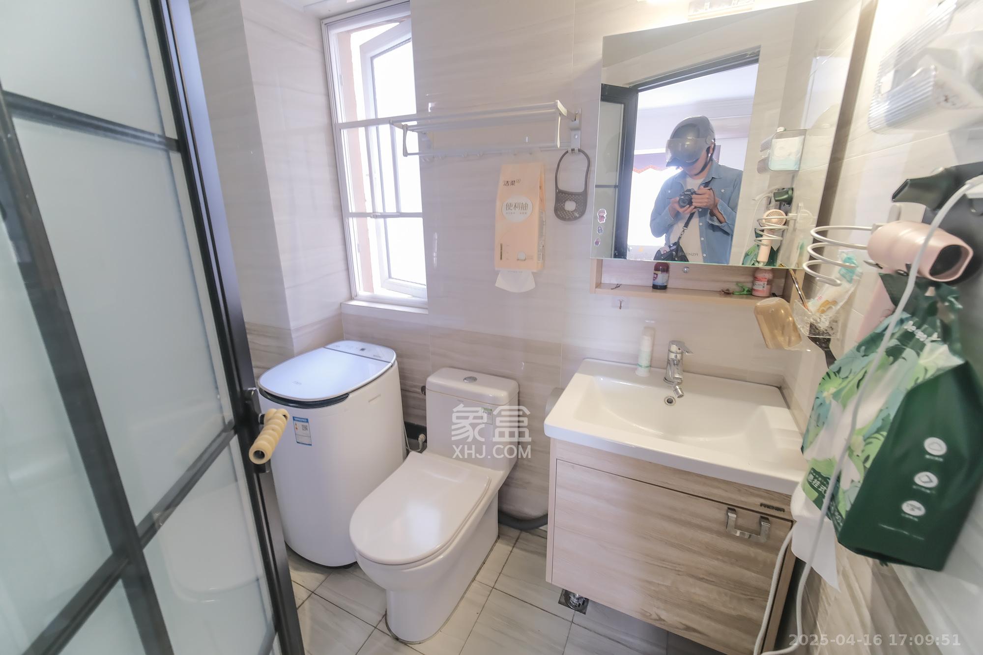 荣盛花语城  4室2厅2卫    126.0万 荣盛花语城  4室2厅2卫    126.0万卫生间