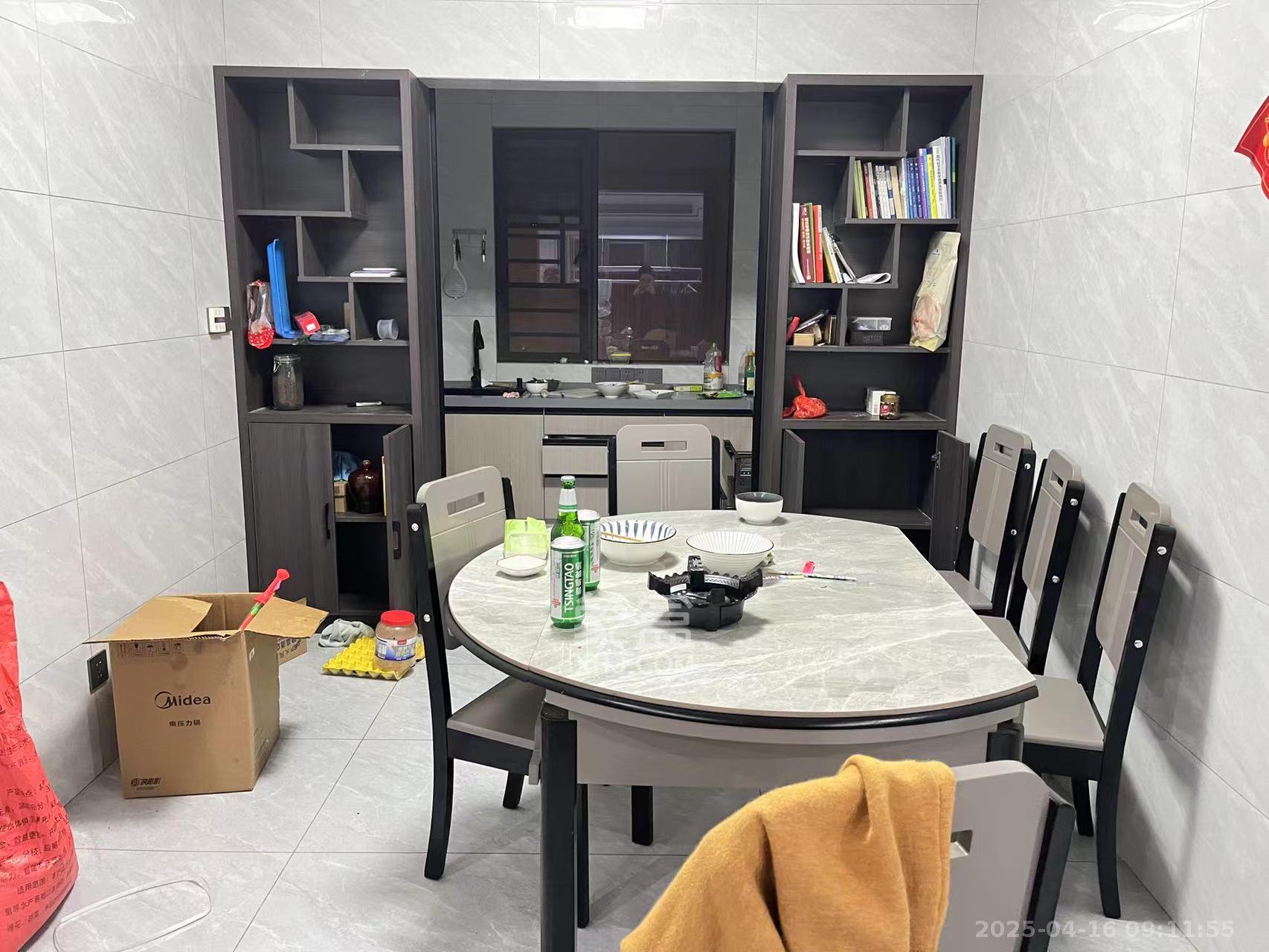 湘域芯城一期 4室2厅2卫 2800.0元/月 湘域芯城一期 4室2厅2卫 2800.0元/月室内图