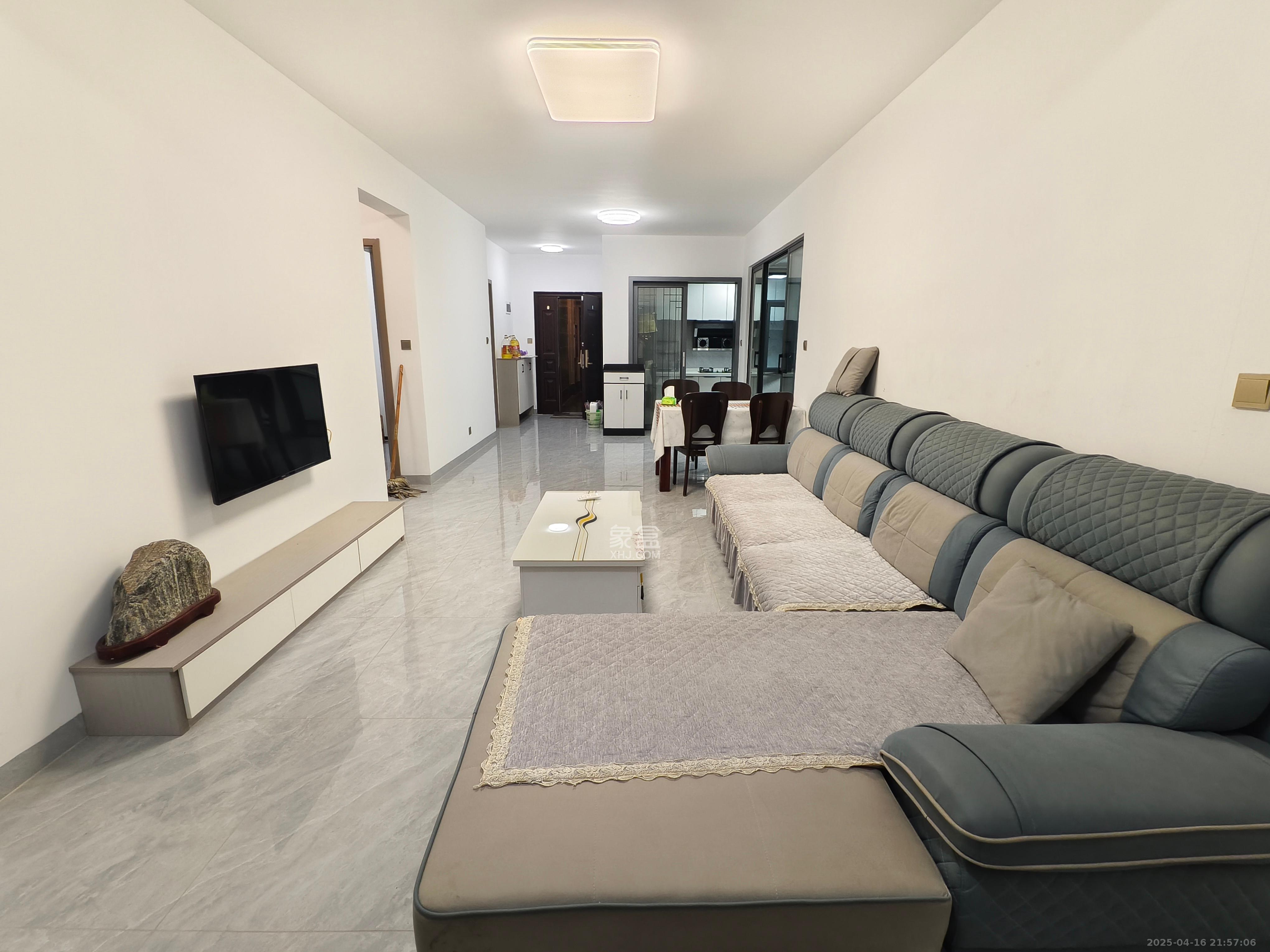 长房东旭国际 3室2厅2卫 3000.0元/月 长房东旭国际 3室2厅2卫 3000.0元/月室内图