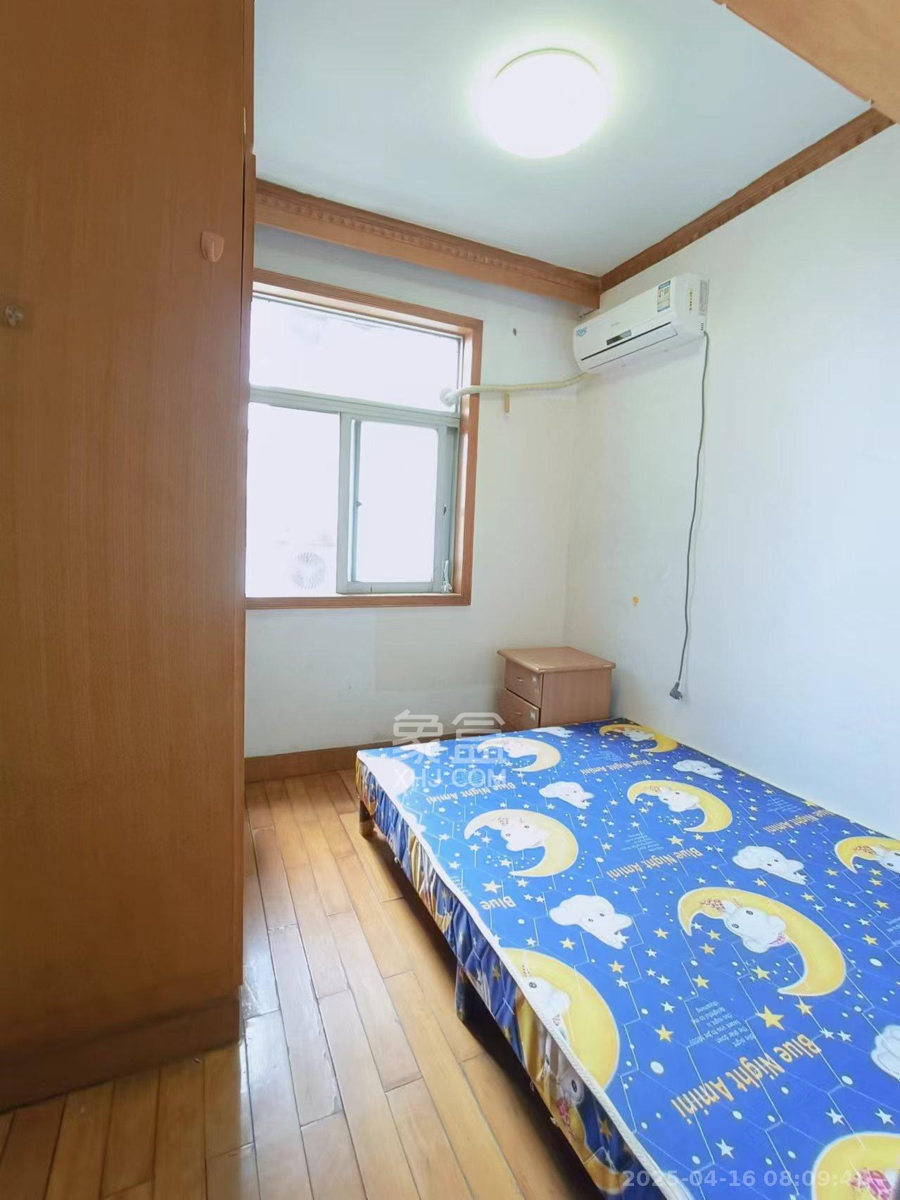 长铁高层  3室1厅1卫   1900.00元/月室内图