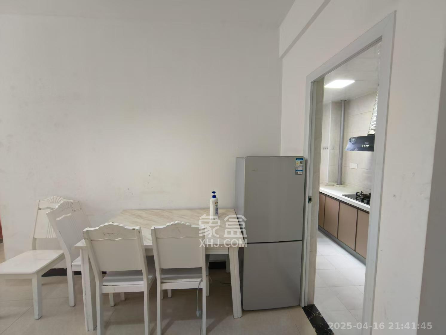 恒基凯旋门三期 3室2厅1卫 2000.0元/月 恒基凯旋门三期 3室2厅1卫 2000.0元/月室内图