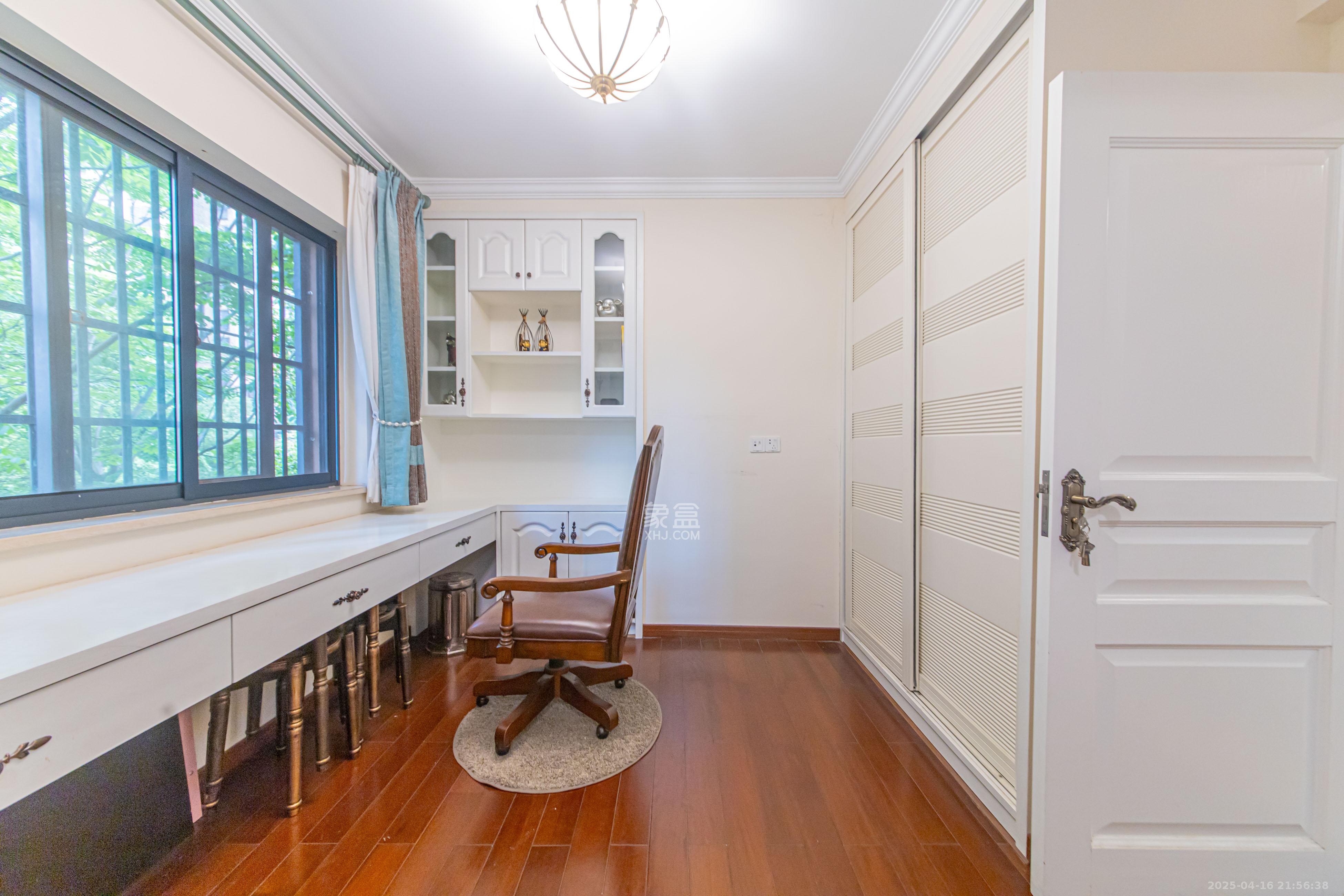 中建芙蓉嘉苑  2室2厅1卫    86.0万 中建芙蓉嘉苑  2室2厅1卫    86.0万卧室