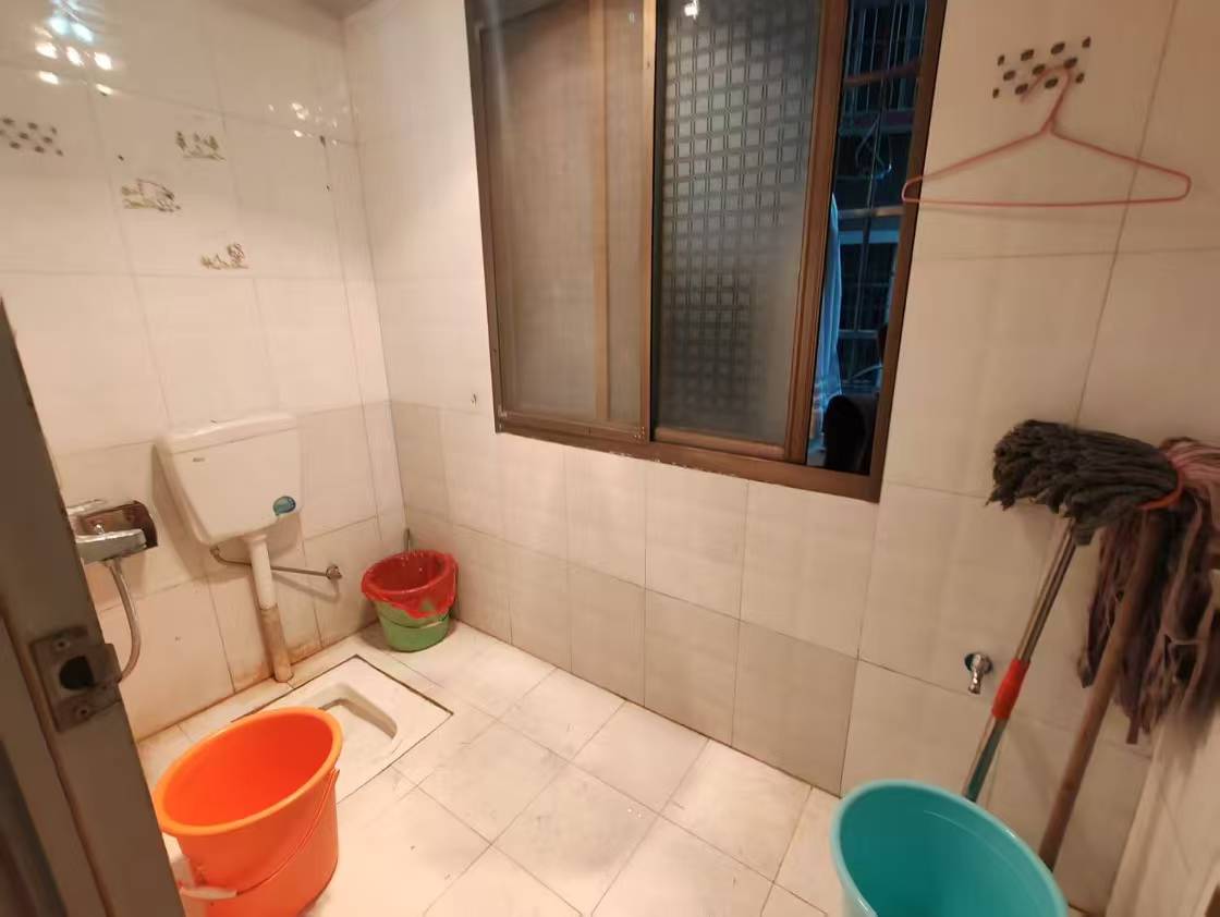 竹峰苑  3室2厅2卫    1000.0元/月 竹峰苑  3室2厅2卫    1000.0元/月室内图