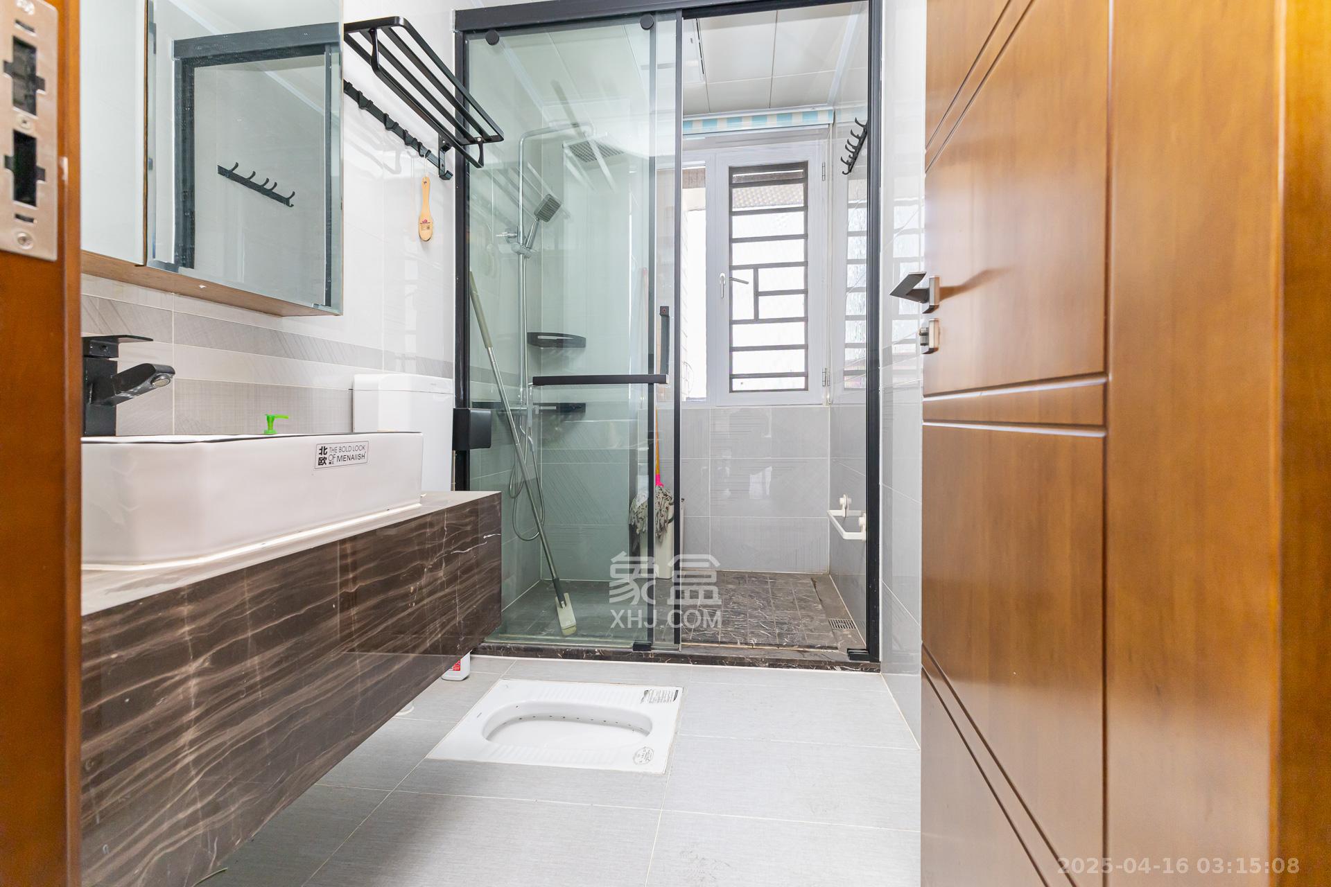 润和又一城 4室2厅2卫 92.0万 润和又一城 4室2厅2卫 92.0万卫生间