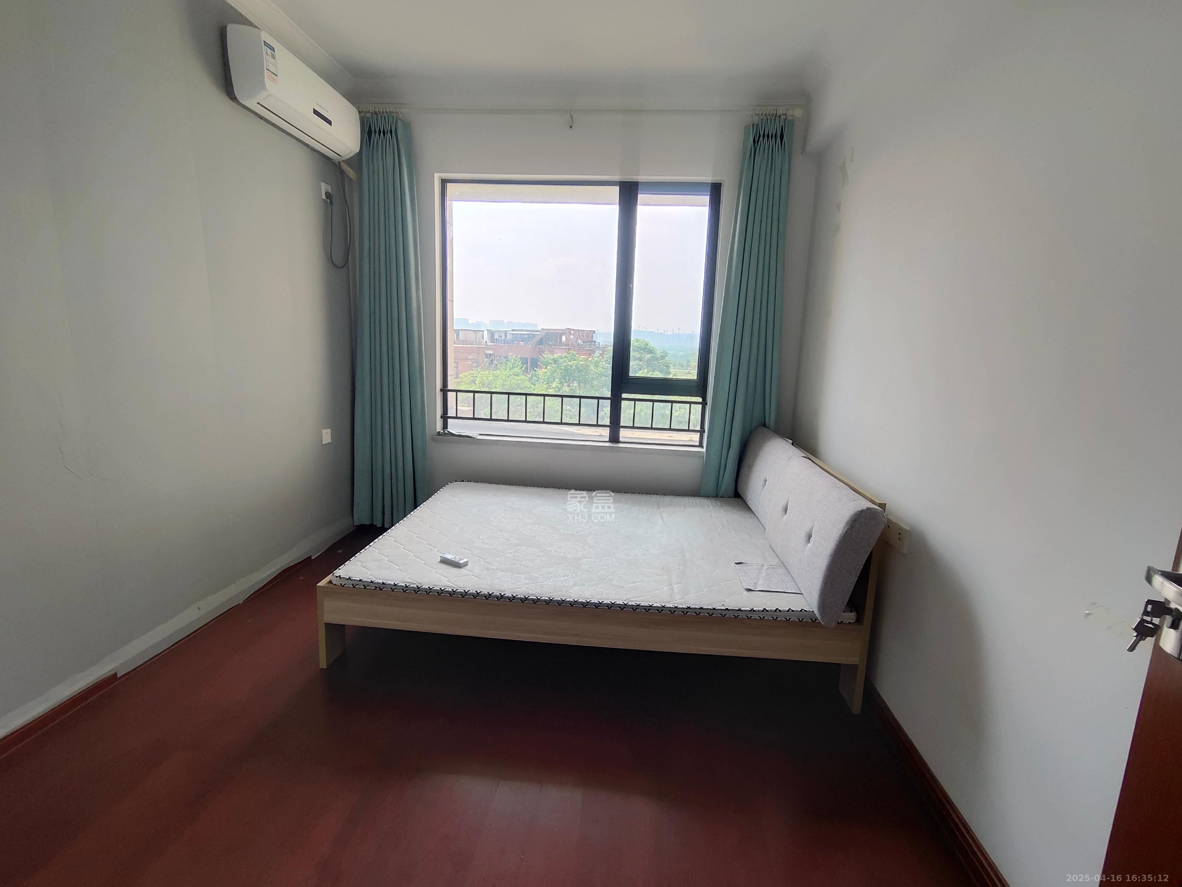 中海国际五期  3室2厅2卫    2000.0元/月 中海国际五期  3室2厅2卫    2000.0元/月室内图