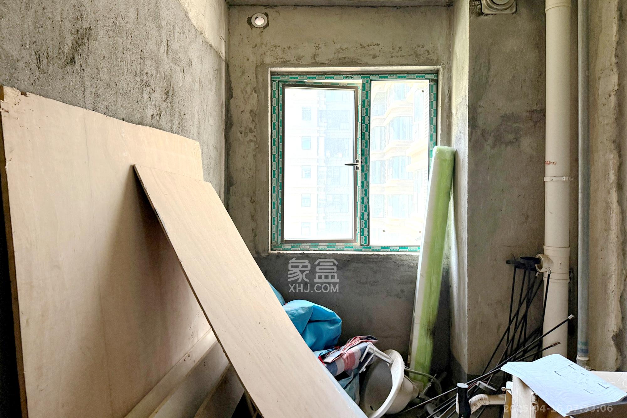 润和长郡（润和紫郡二三期）  4室2厅2卫   88.00万其他