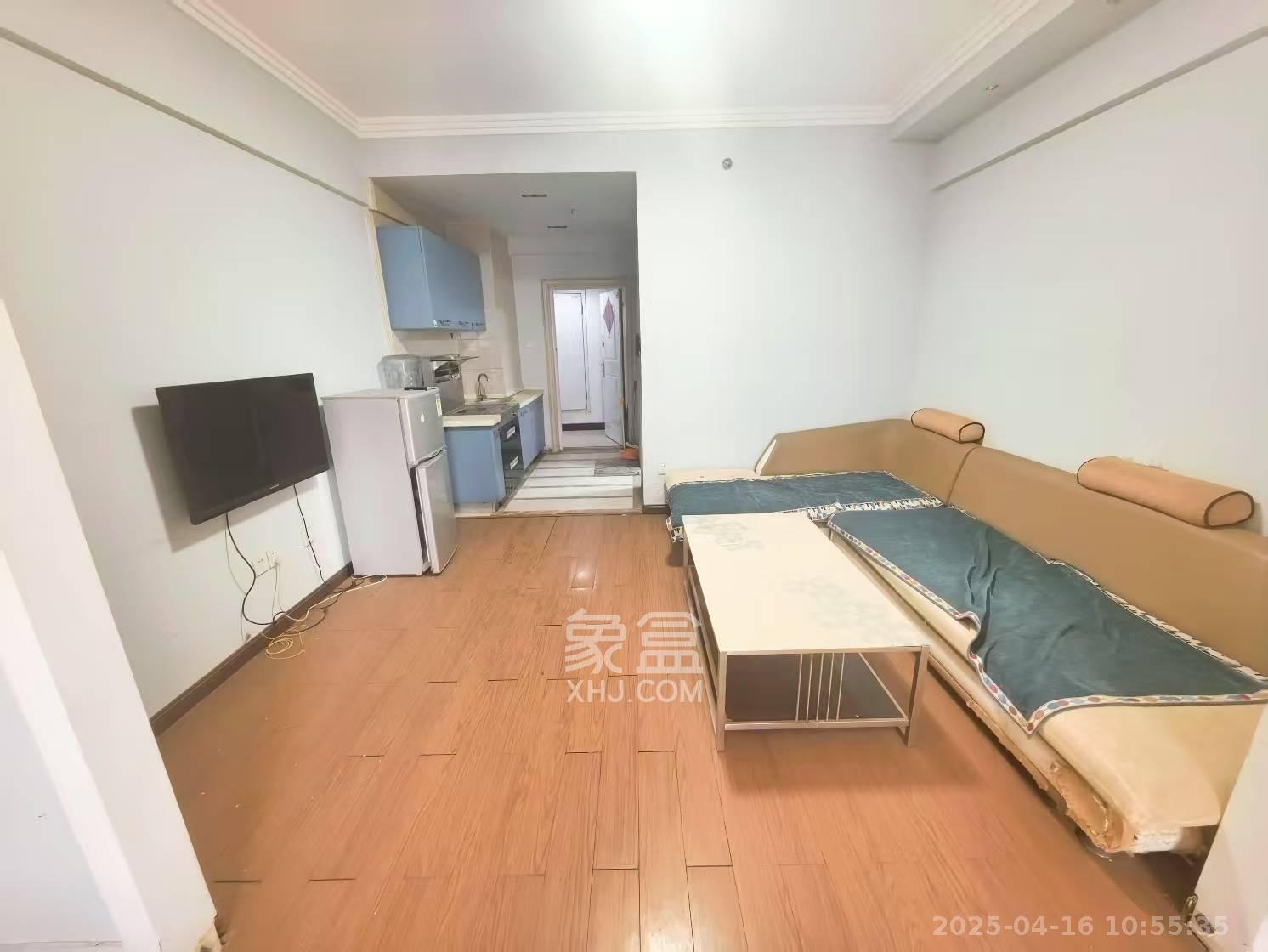 西子一间  1室0厅1卫    1700.0元/月 西子一间  1室0厅1卫    1700.0元/月室内图