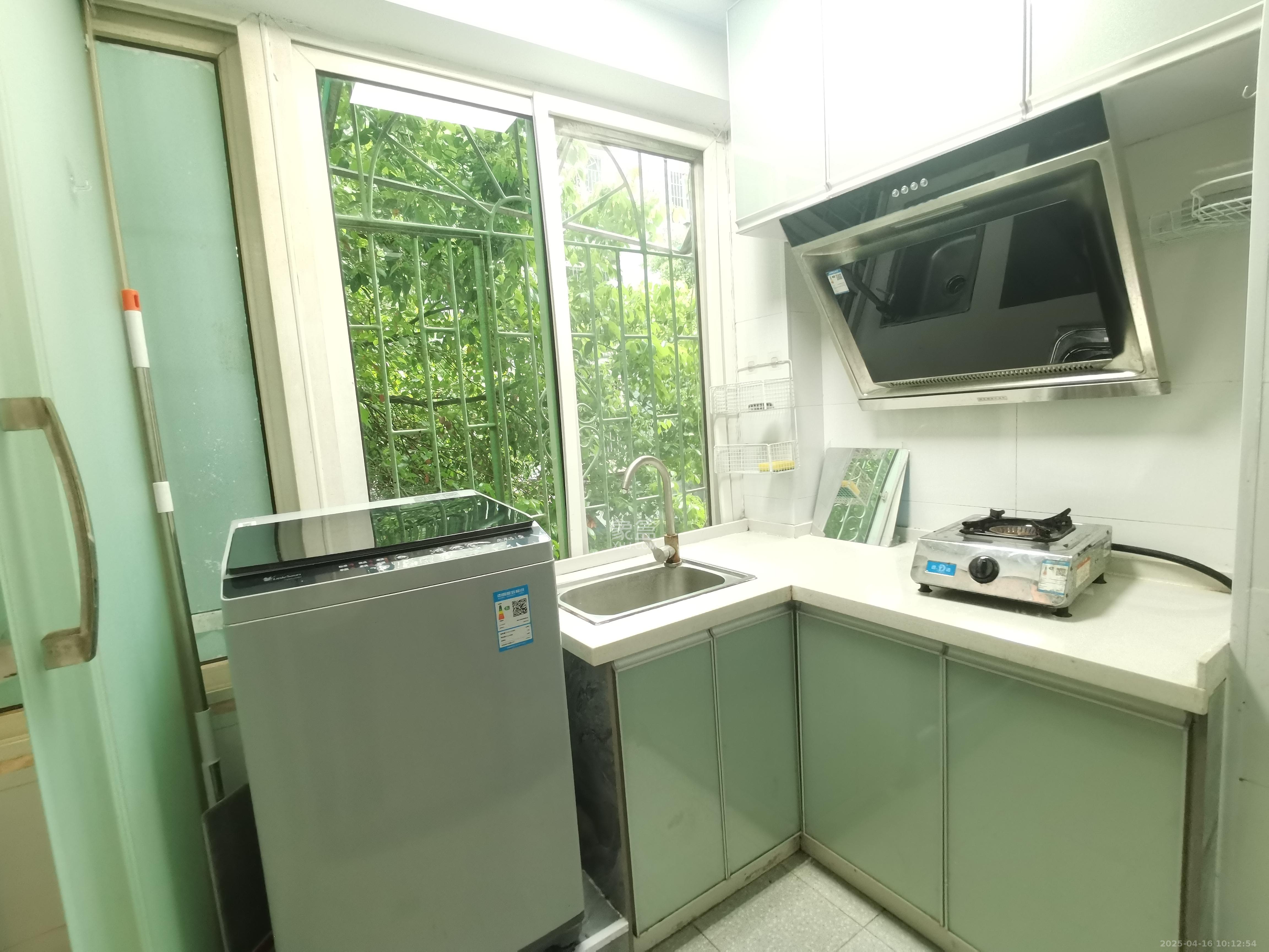 五一新村安置小区(永定社区、永兴社区、永祥社区) 1室0厅0卫 1200.0元/月 五一新村安置小区(永定社区、永兴社区、永祥社区) 1室0厅0卫 1200.0元/月室内图