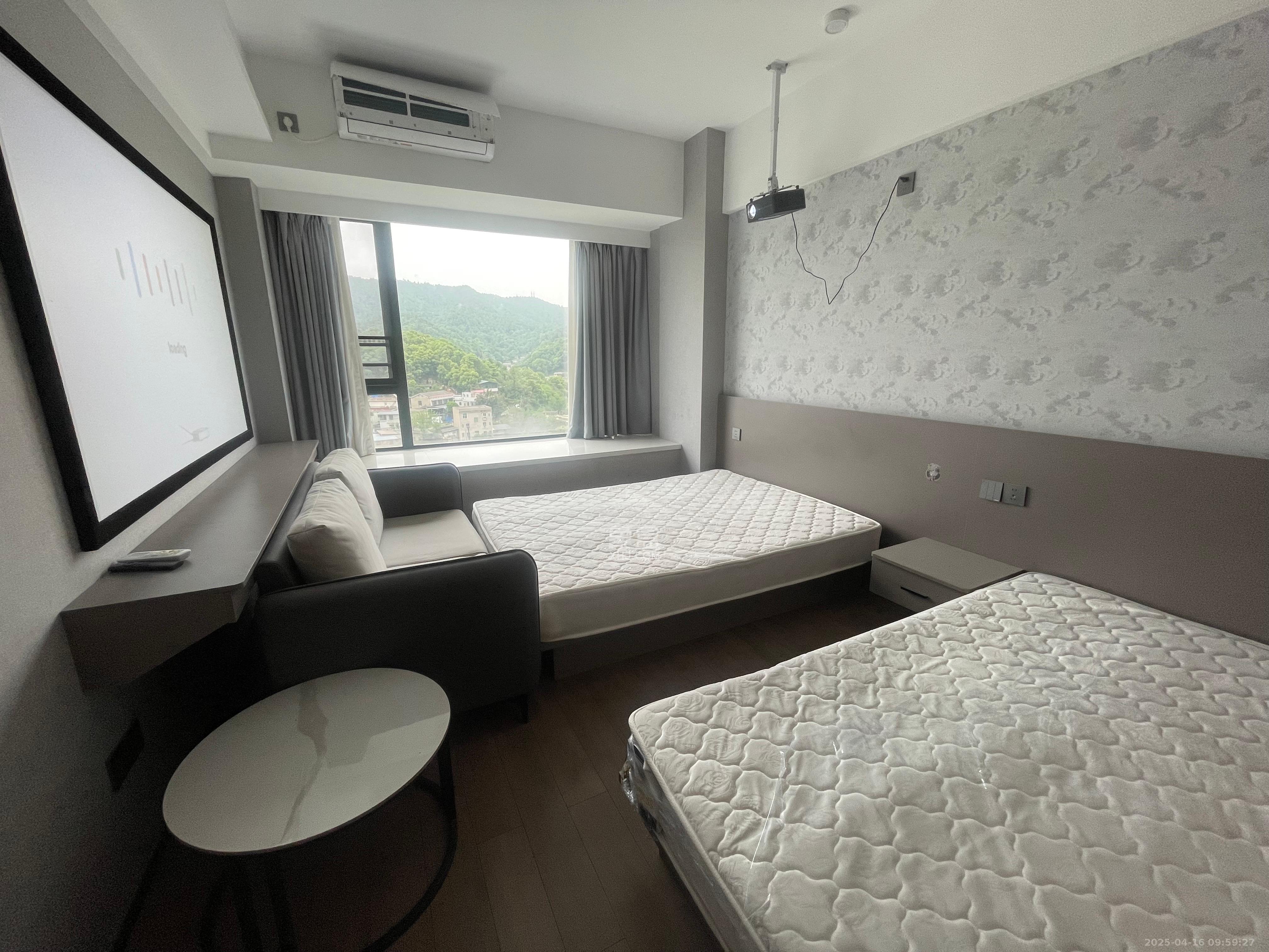 达美涧溪山 2室1厅1卫 2500.0元/月 达美涧溪山 2室1厅1卫 2500.0元/月室内图