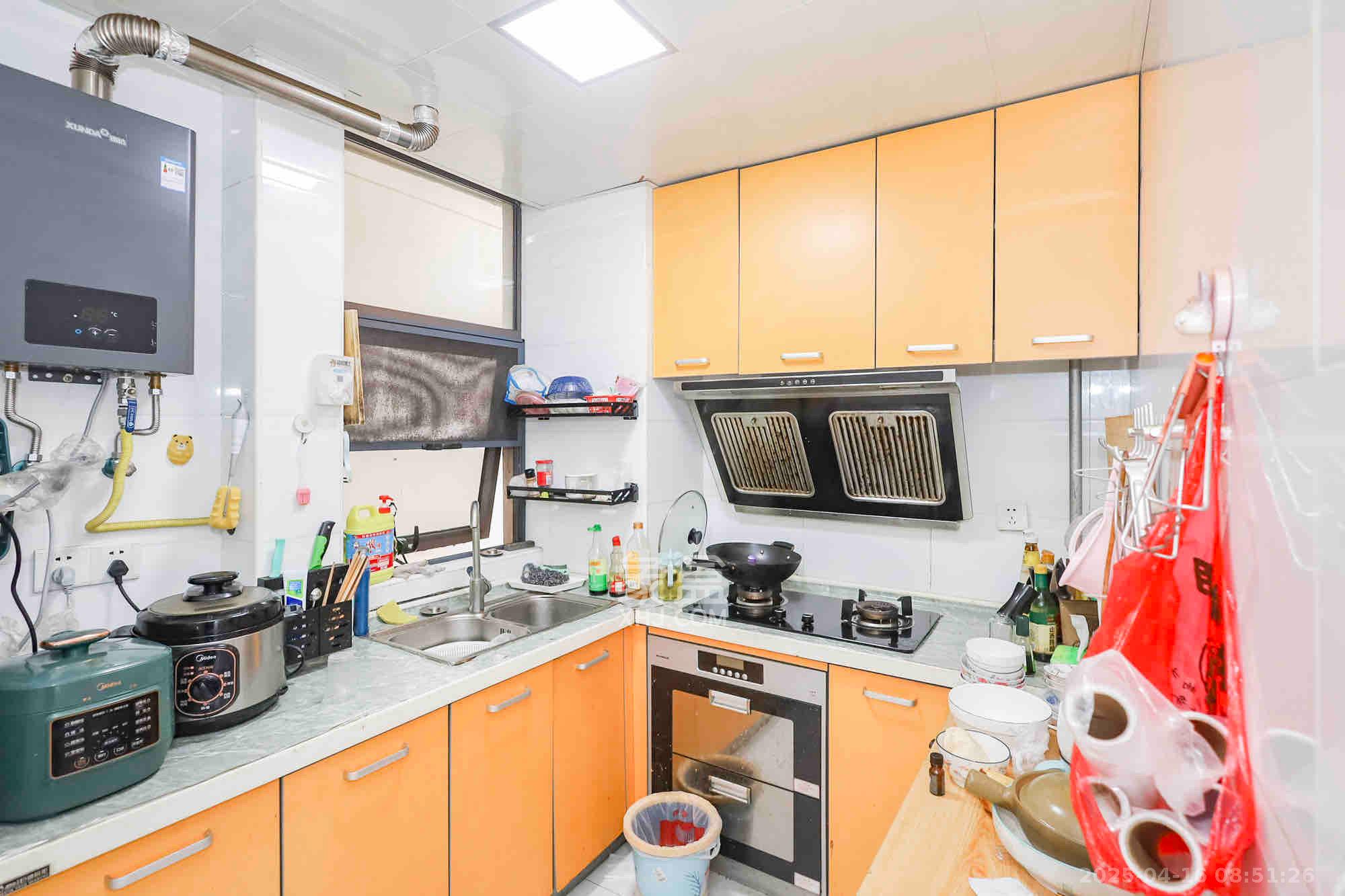 旭辉藏郡(藏郡、旭湘华府) 3室2厅1卫 2150.0元/月 旭辉藏郡(藏郡、旭湘华府) 3室2厅1卫 2150.0元/月室内图