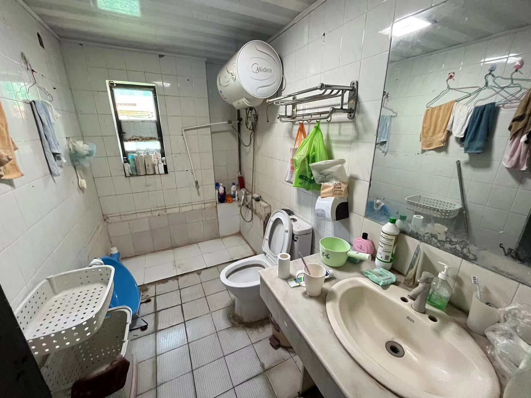 金融花园 1室0厅0卫 115.0万 金融花园 1室0厅0卫 115.0万客厅